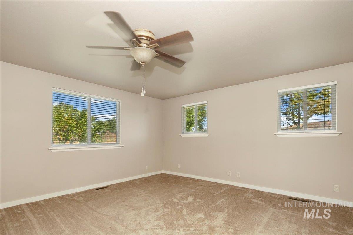 3617 Bowman Rd, Emmett, Idaho 83617, 3 Bedrooms, 2 Bathrooms, Residential For Sale, Price $748,444,MLS 98954429