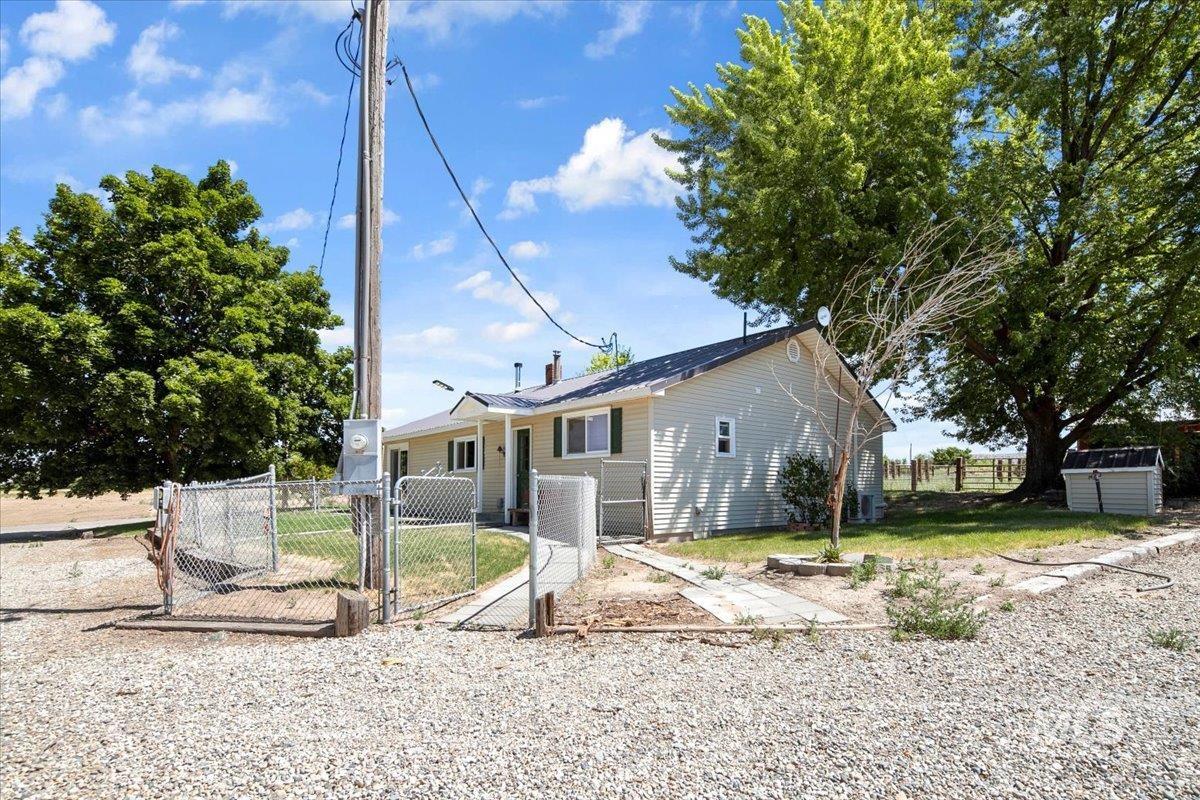 3617 Bowman Rd, Emmett, Idaho 83617, 3 Bedrooms, 2 Bathrooms, Residential For Sale, Price $748,444,MLS 98954429