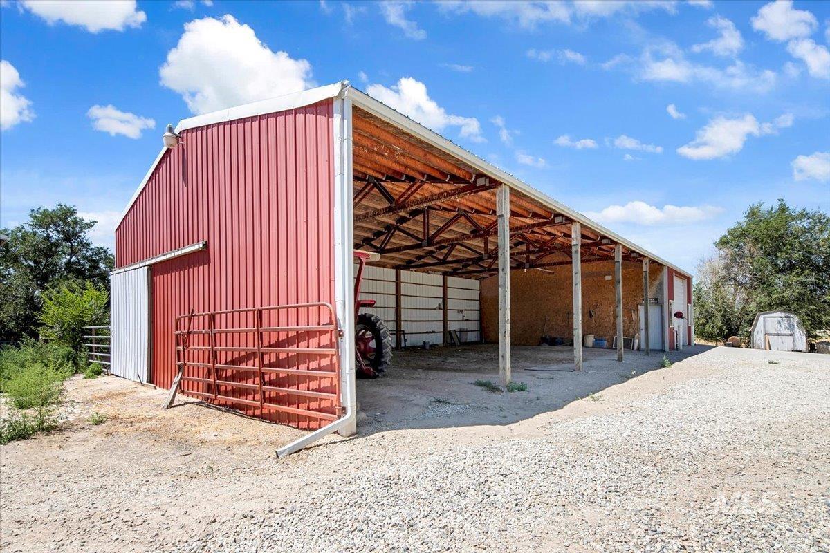 3617 Bowman Rd, Emmett, Idaho 83617, 3 Bedrooms, 2 Bathrooms, Residential For Sale, Price $748,444,MLS 98954429