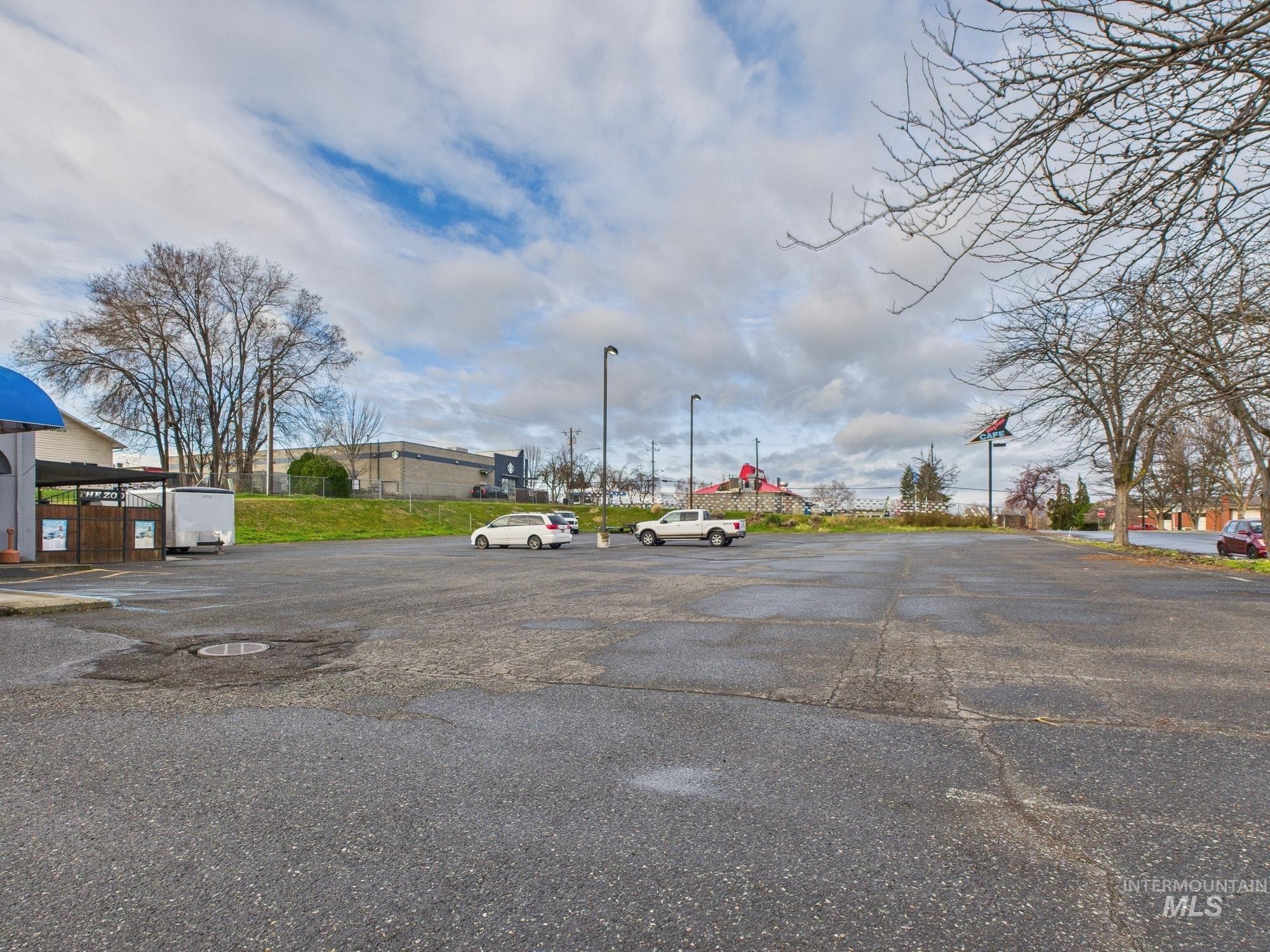 2138 13th Avenue, Lewiston, Idaho 83501, Business/Commercial For Sale, Price $1,400,000, 98954499
