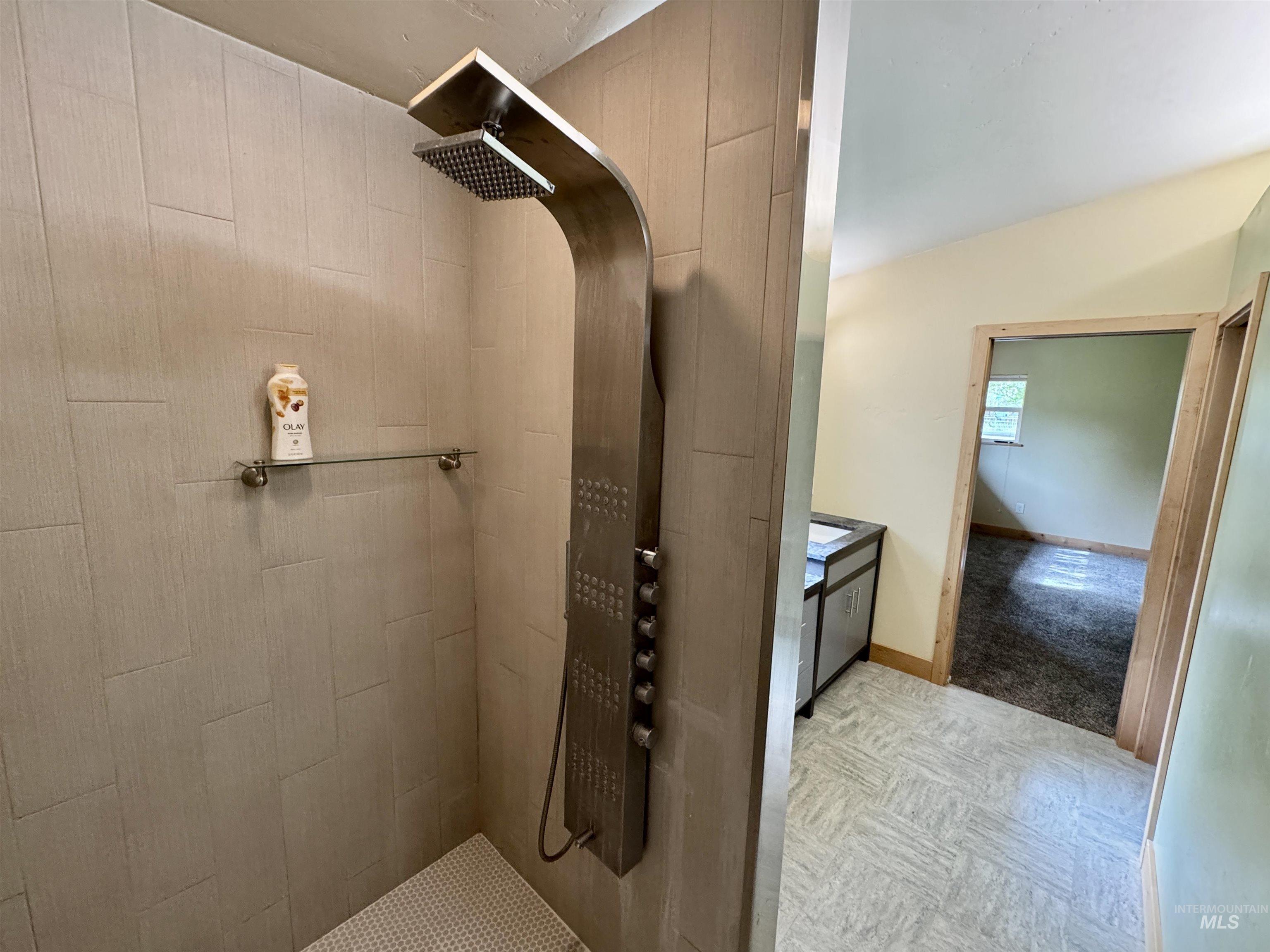 7820 W Apache Way, Boise, Idaho 83714-1906, 3 Bedrooms, 2.5 Bathrooms, Residential Income For Sale, Price $1,225,000, 98954834