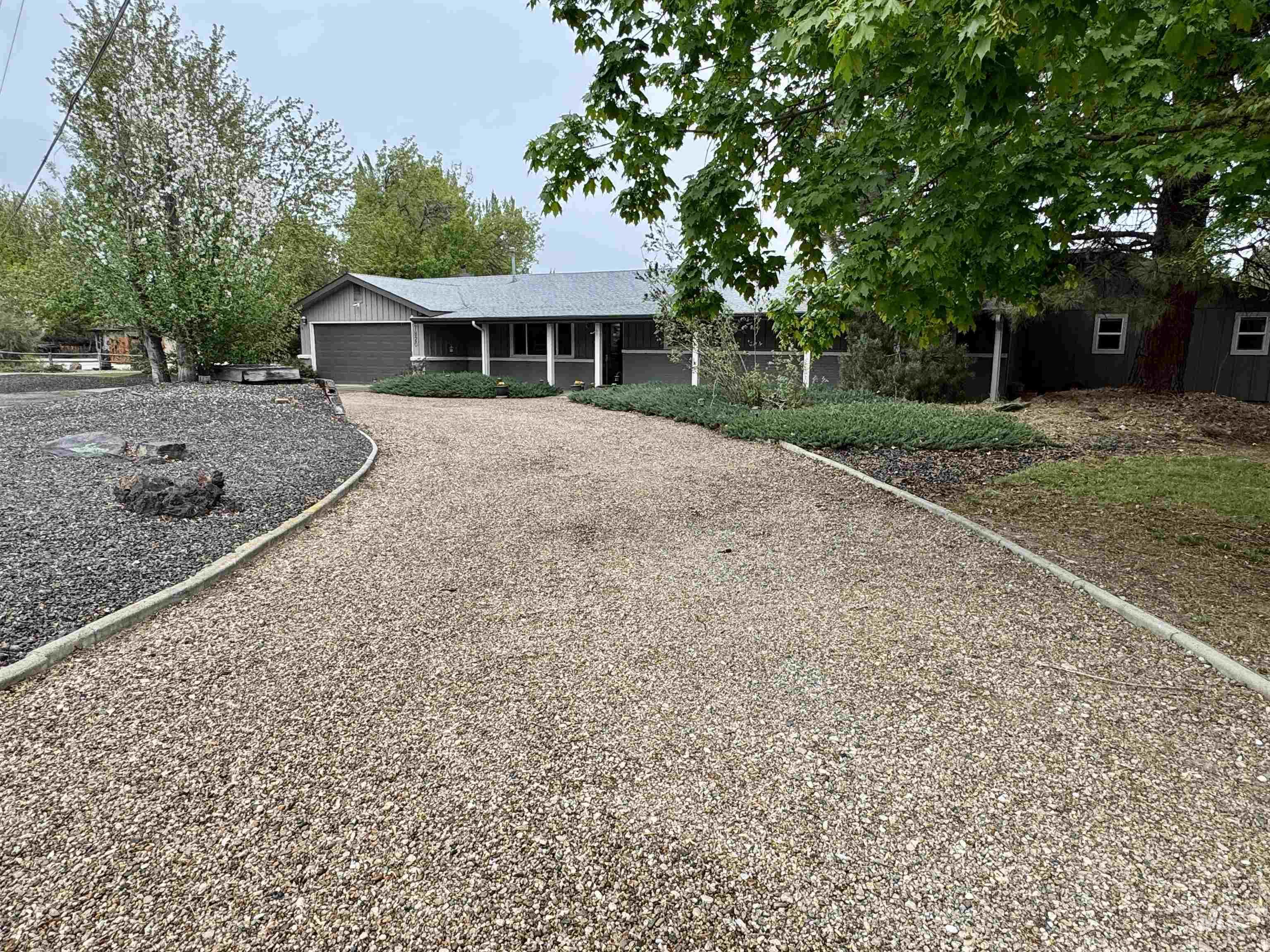 7820 W Apache Way, Boise, Idaho 83714-1906, 3 Bedrooms, 2.5 Bathrooms, Residential Income For Sale, Price $1,225,000, 98954834