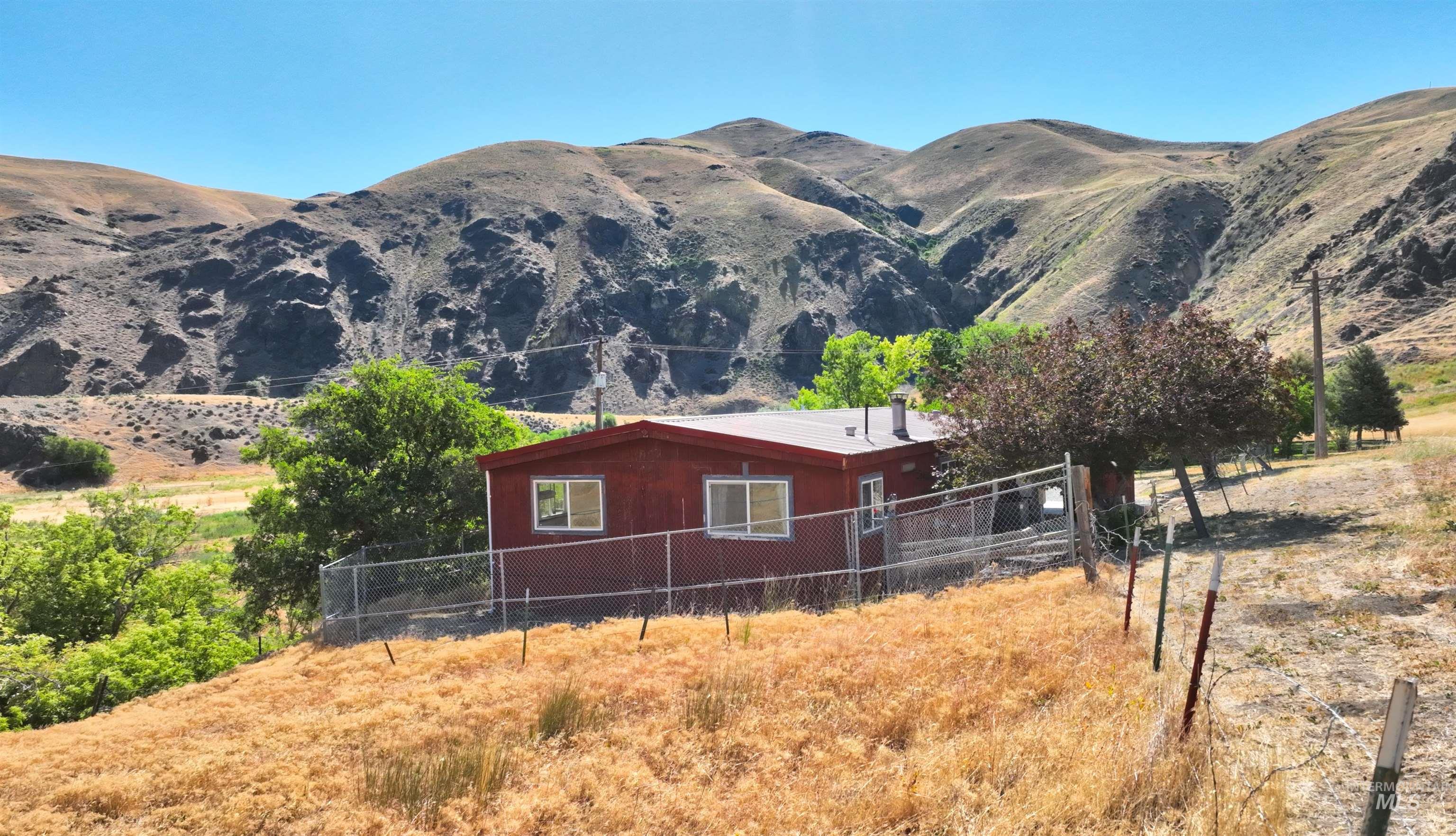 27035 Snake River Rd, Huntington, Oregon 97907, 4 Bedrooms, 3 Bathrooms, Farm & Ranch For Sale, Price $699,900, 98955034