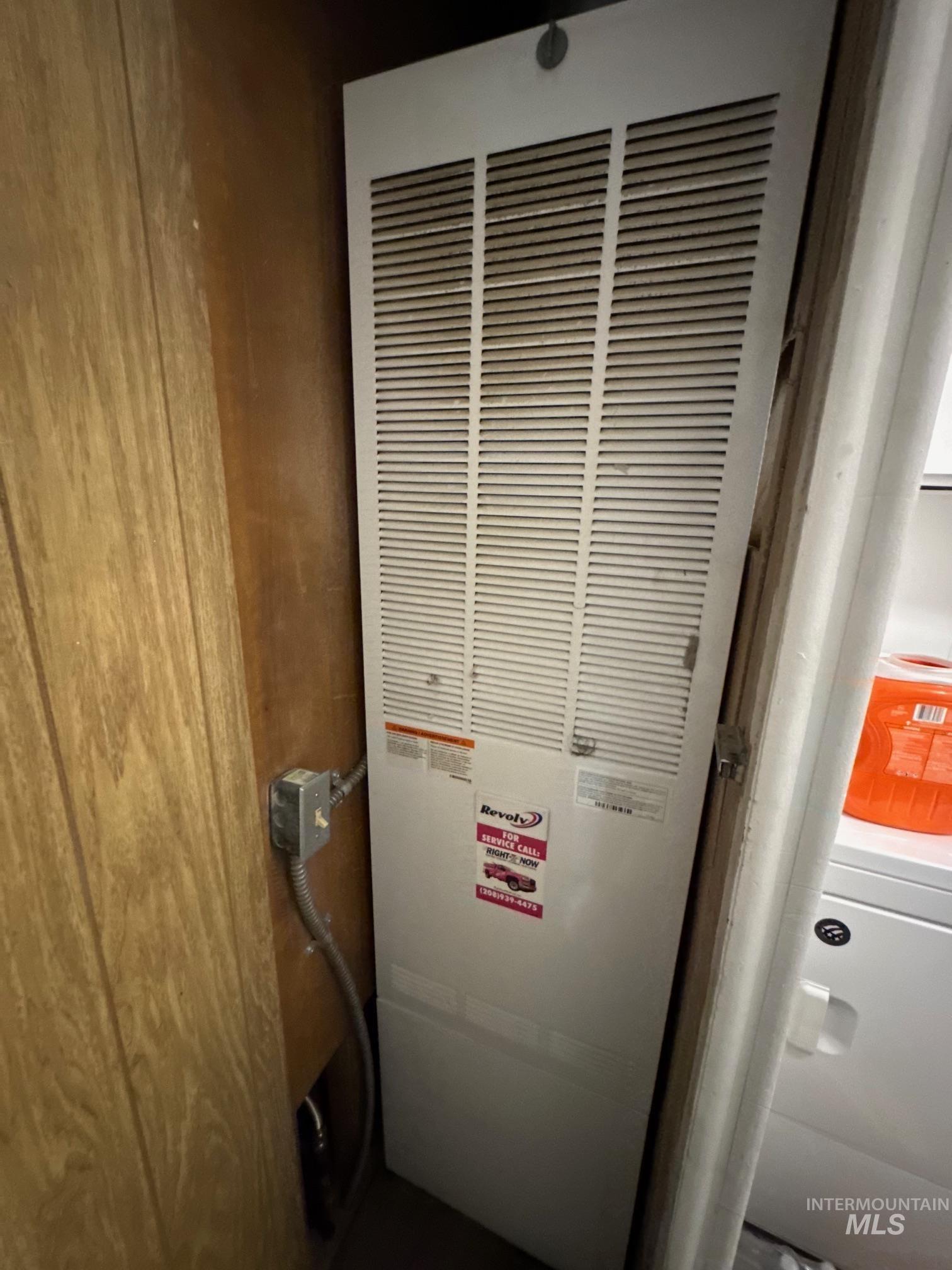 Detailed view of a heating unit