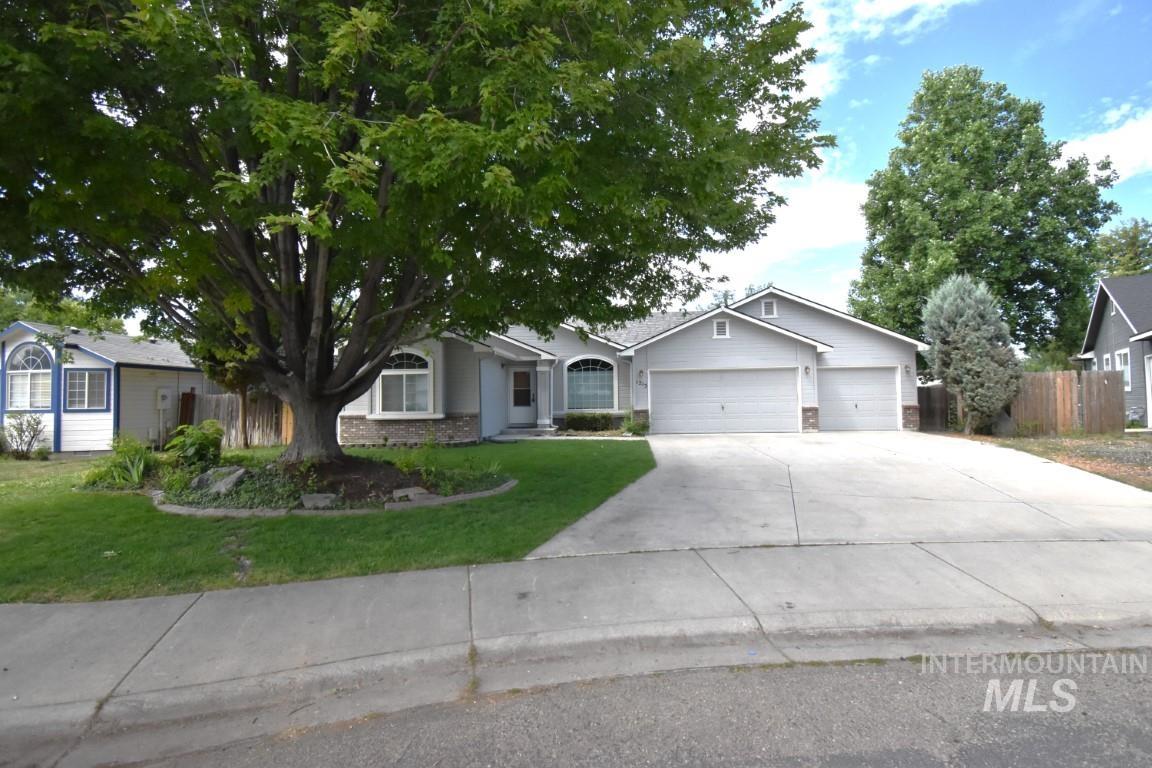 1213 N Shire Ave, Meridian, Idaho 83642, 3 Bedrooms, 2 Bathrooms, Rental For Rent, Price $2,150, 98955292