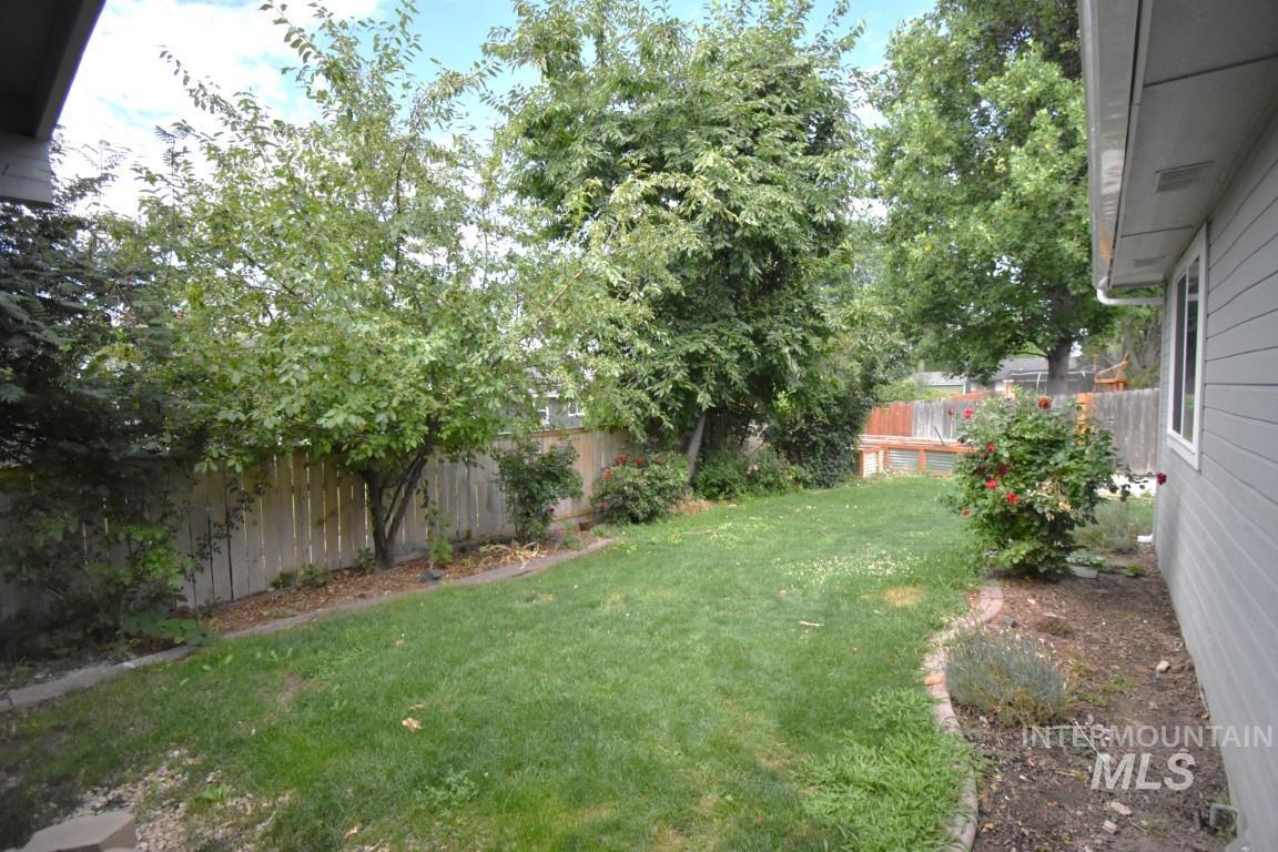 1213 N Shire Ave, Meridian, Idaho 83642, 3 Bedrooms, 2 Bathrooms, Rental For Rent, Price $2,150, 98955292