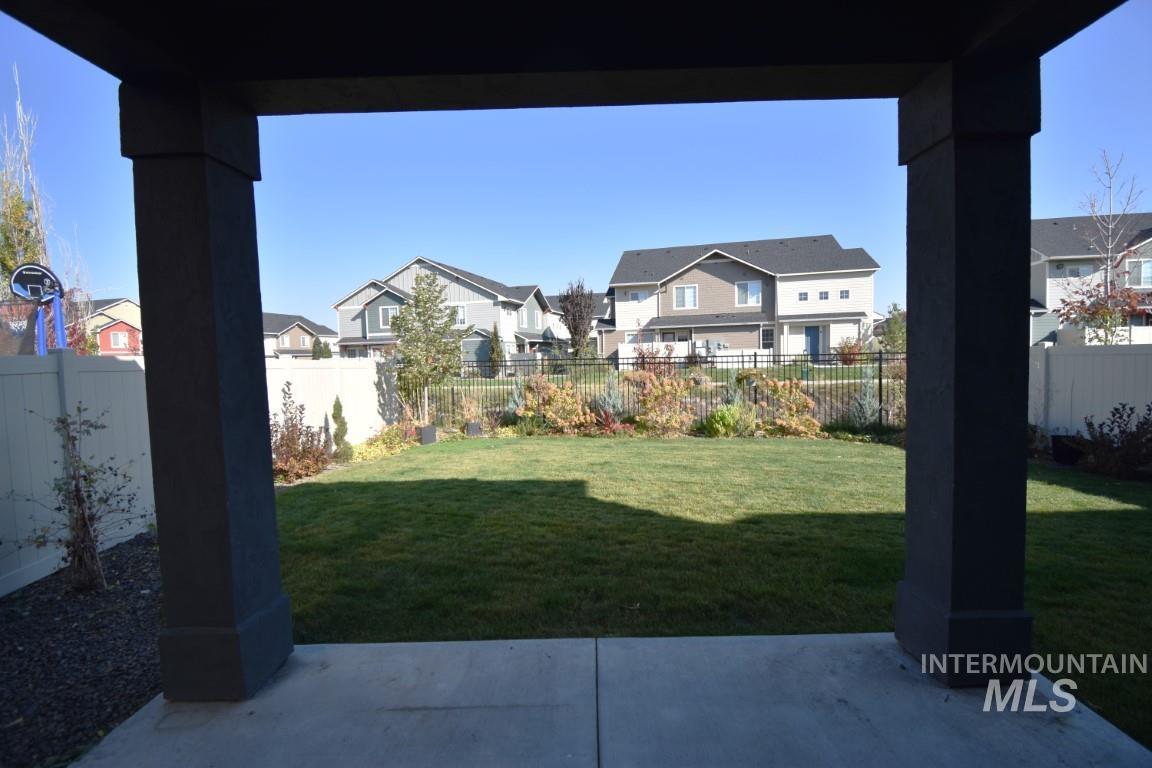 1748 E Knobcone Dr, Meridian, Idaho 83642, 4 Bedrooms, 2.5 Bathrooms, Rental For Rent, Price $2,750, 98955325