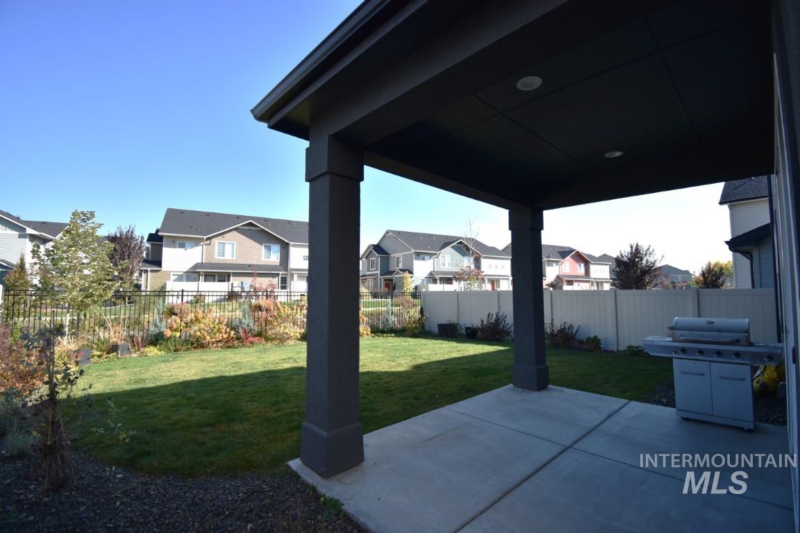 1748 E Knobcone Dr, Meridian, Idaho 83642, 4 Bedrooms, 2.5 Bathrooms, Rental For Rent, Price $2,750, 98955325
