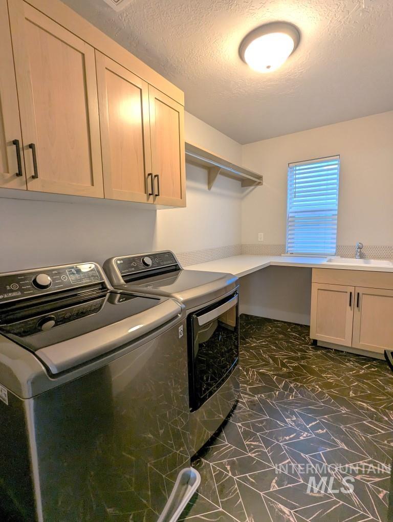 1748 E Knobcone Dr, Meridian, Idaho 83642, 4 Bedrooms, 2.5 Bathrooms, Rental For Rent, Price $2,750, 98955325