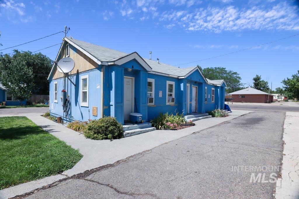 View of property exterior