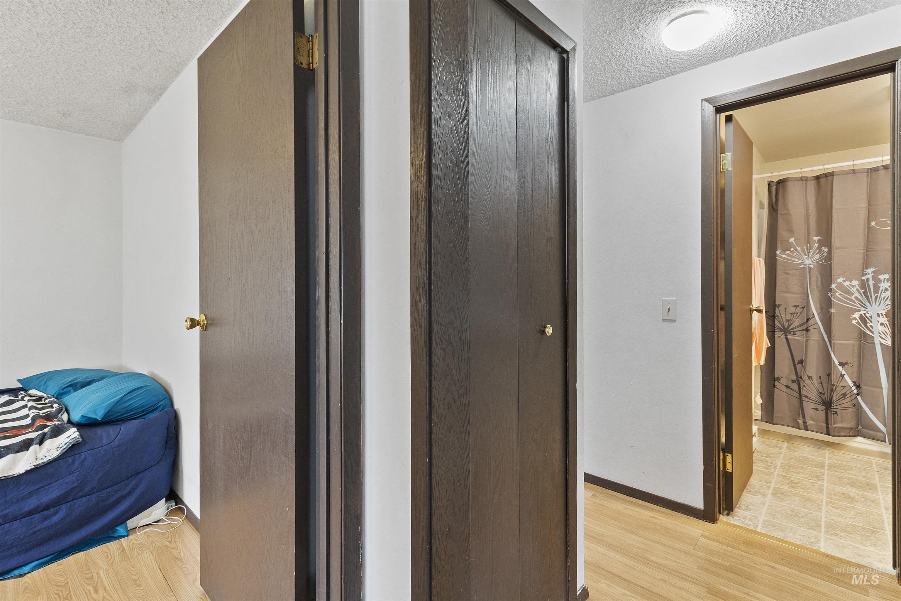 406/408 E E Street, Moscow, Idaho 83843, 2 Bedrooms, 1 Bathroom, Residential Income For Sale, Price $387,000, 98955547
