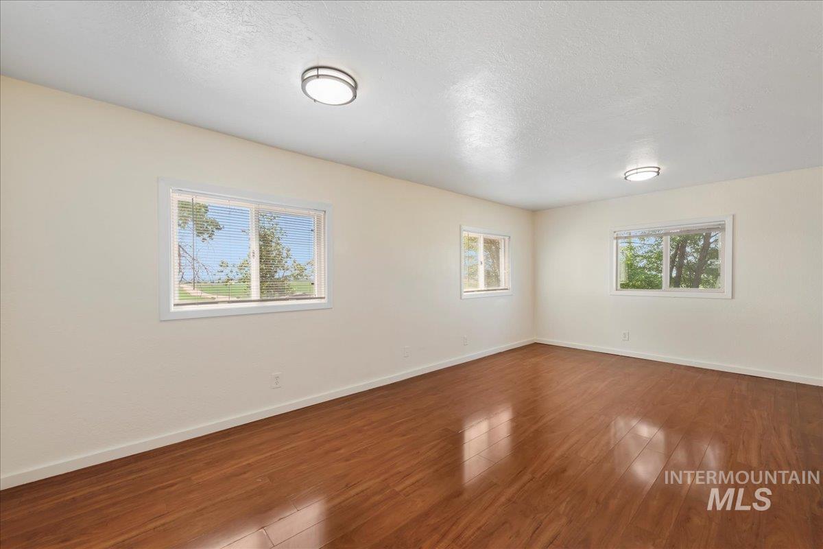 14490 & 14492 Sand Hollow Road, Caldwell, Idaho 83607, 7 Bedrooms, 5 Bathrooms, Farm & Ranch For Sale, Price $780,000, 98955562