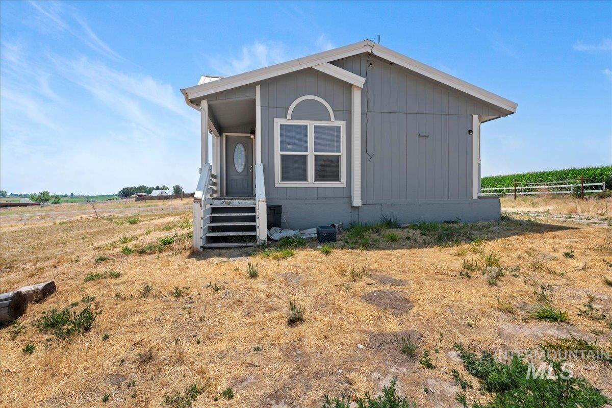 14490 & 14492 Sand Hollow Road, Caldwell, Idaho 83607, 7 Bedrooms, 5 Bathrooms, Farm & Ranch For Sale, Price $780,000, 98955562