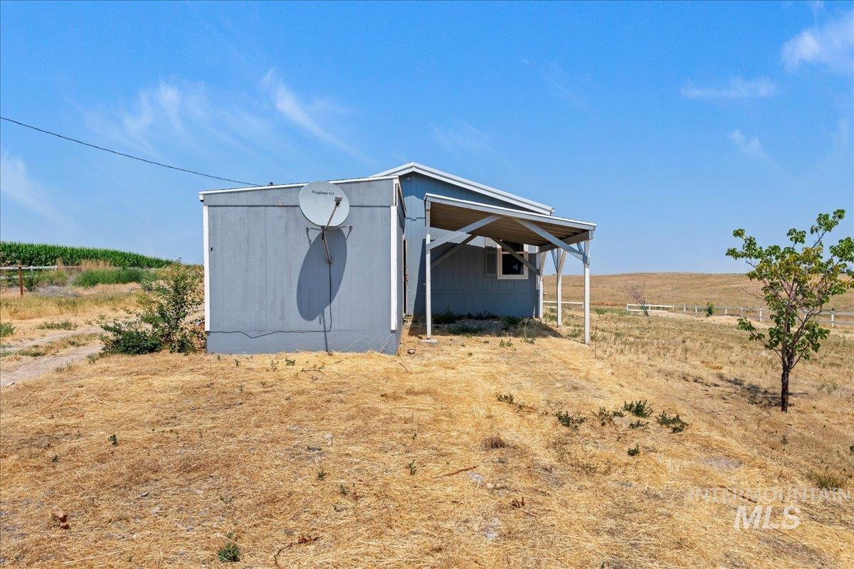 14490 & 14492 Sand Hollow Road, Caldwell, Idaho 83607, 7 Bedrooms, 5 Bathrooms, Farm & Ranch For Sale, Price $780,000, 98955562