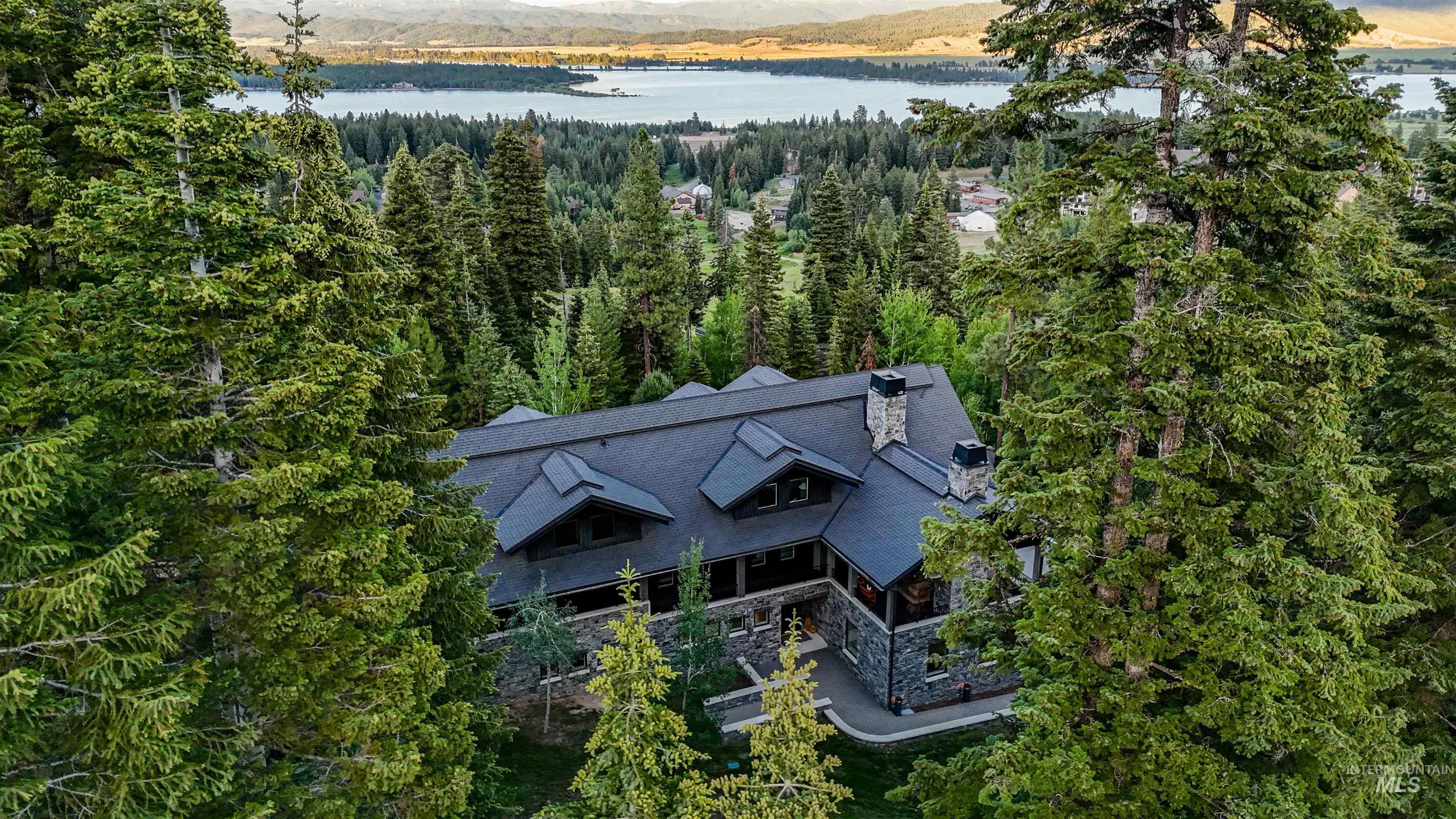 433 SugarLoaf Place, Donnelly, Idaho 83615, 4 Bedrooms, 6.5 Bathrooms, Residential For Sale, Price $5,850,000, 98955590
