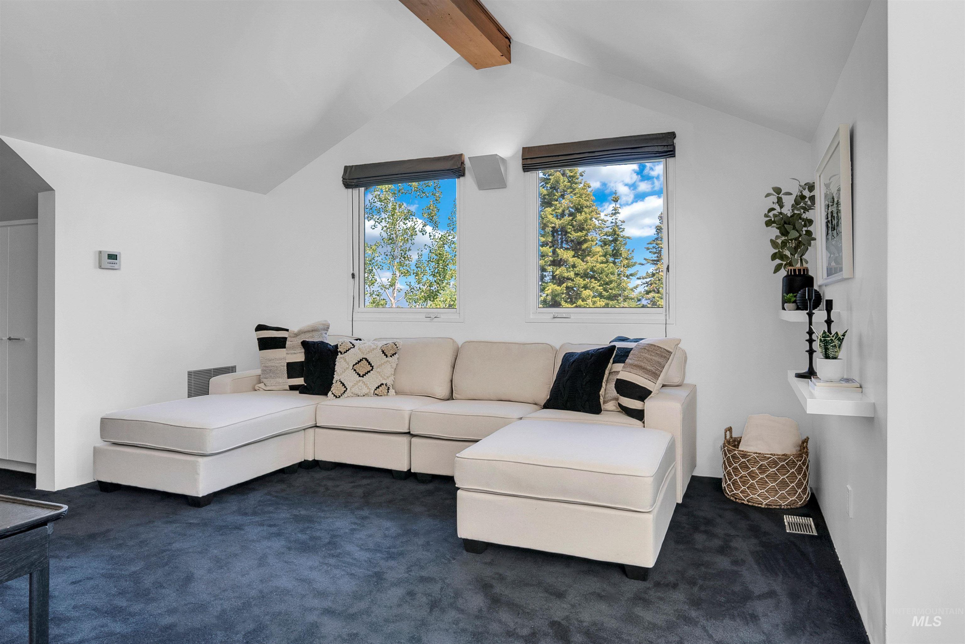 433 SugarLoaf Place, Donnelly, Idaho 83615, 4 Bedrooms, 6.5 Bathrooms, Residential For Sale, Price $5,850,000, 98955590