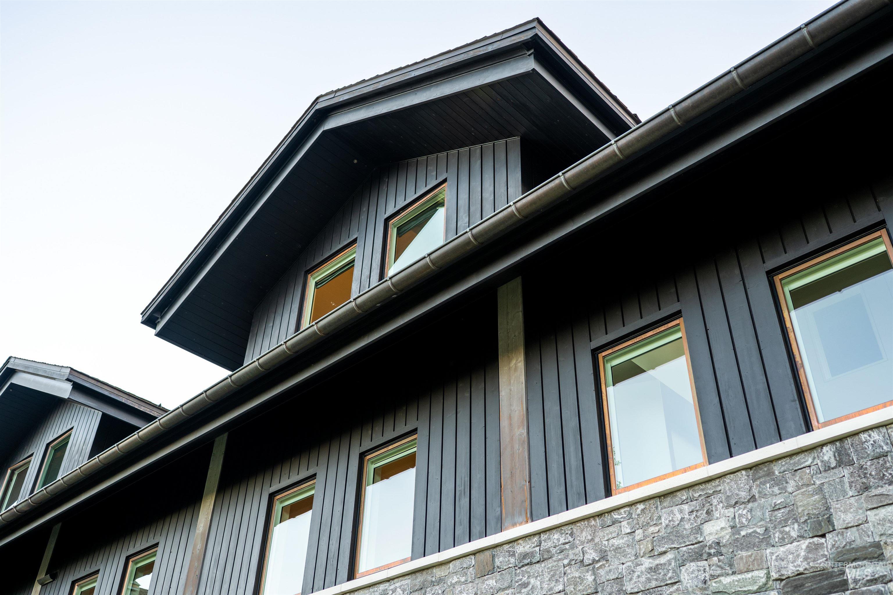 433 SugarLoaf Place, Donnelly, Idaho 83615, 4 Bedrooms, 6.5 Bathrooms, Residential For Sale, Price $5,850,000, 98955590
