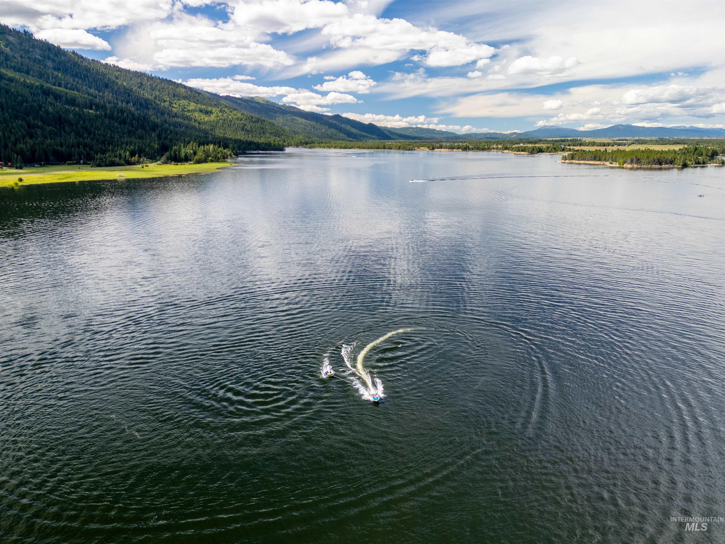 433 SugarLoaf Place, Donnelly, Idaho 83615, 4 Bedrooms, 6.5 Bathrooms, Residential For Sale, Price $5,850,000, 98955590