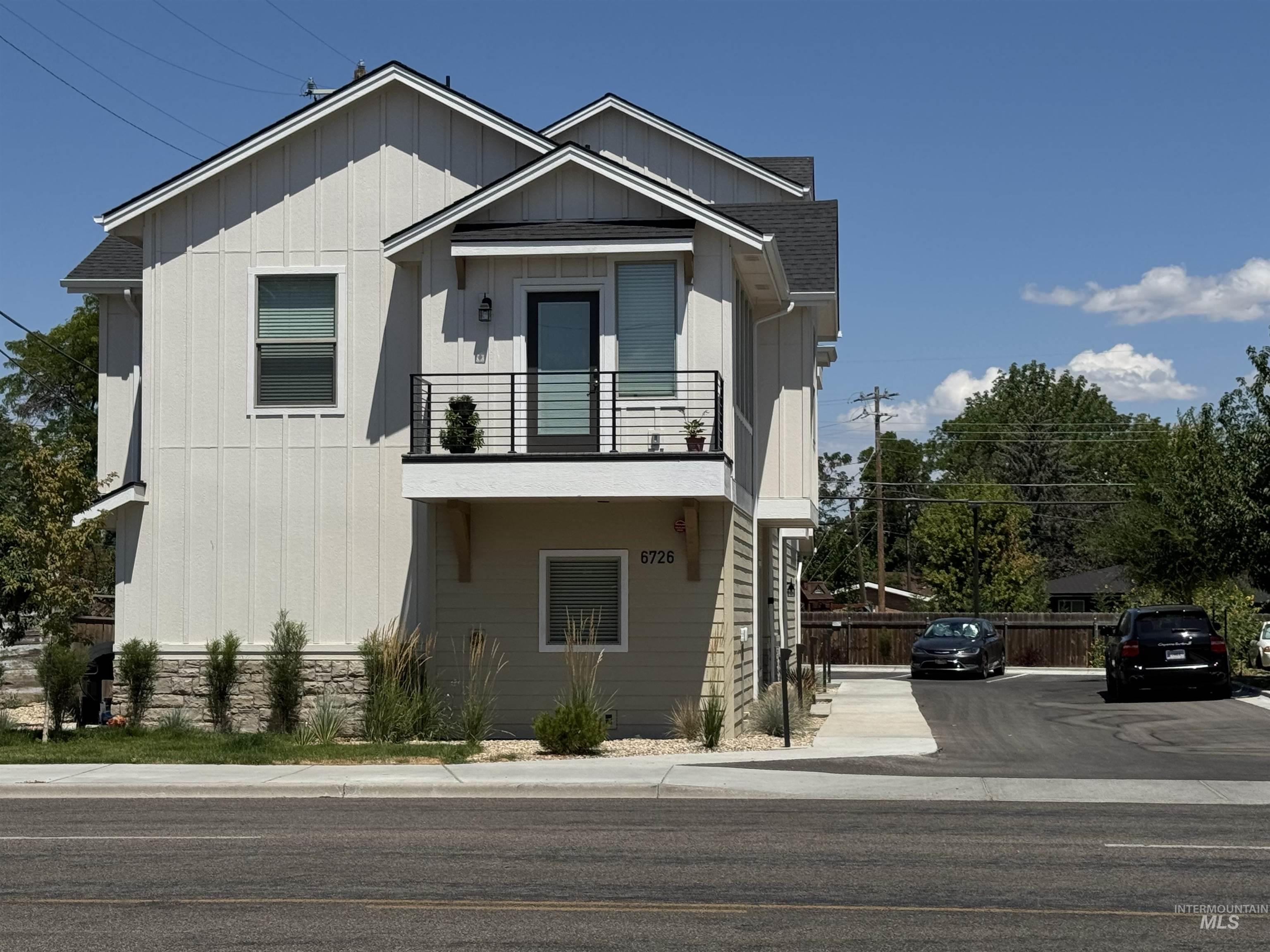 6726 W Overland, Boise, Idaho 83709, 3 Bedrooms, 3.5 Bathrooms, Residential Income For Sale, Price $1,168,899, 98955688