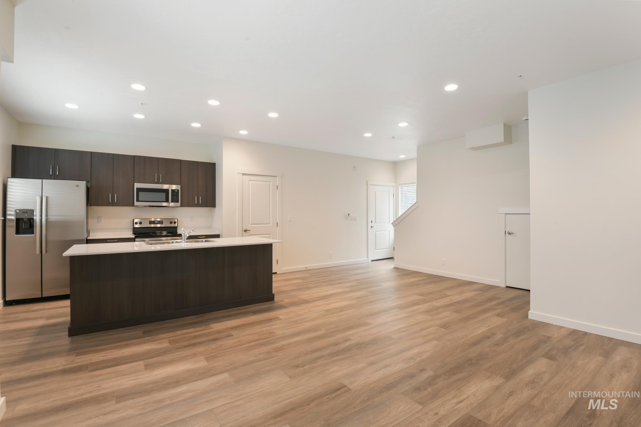 6726 W Overland, Boise, Idaho 83709, 3 Bedrooms, 3.5 Bathrooms, Residential Income For Sale, Price $1,168,899, 98955688