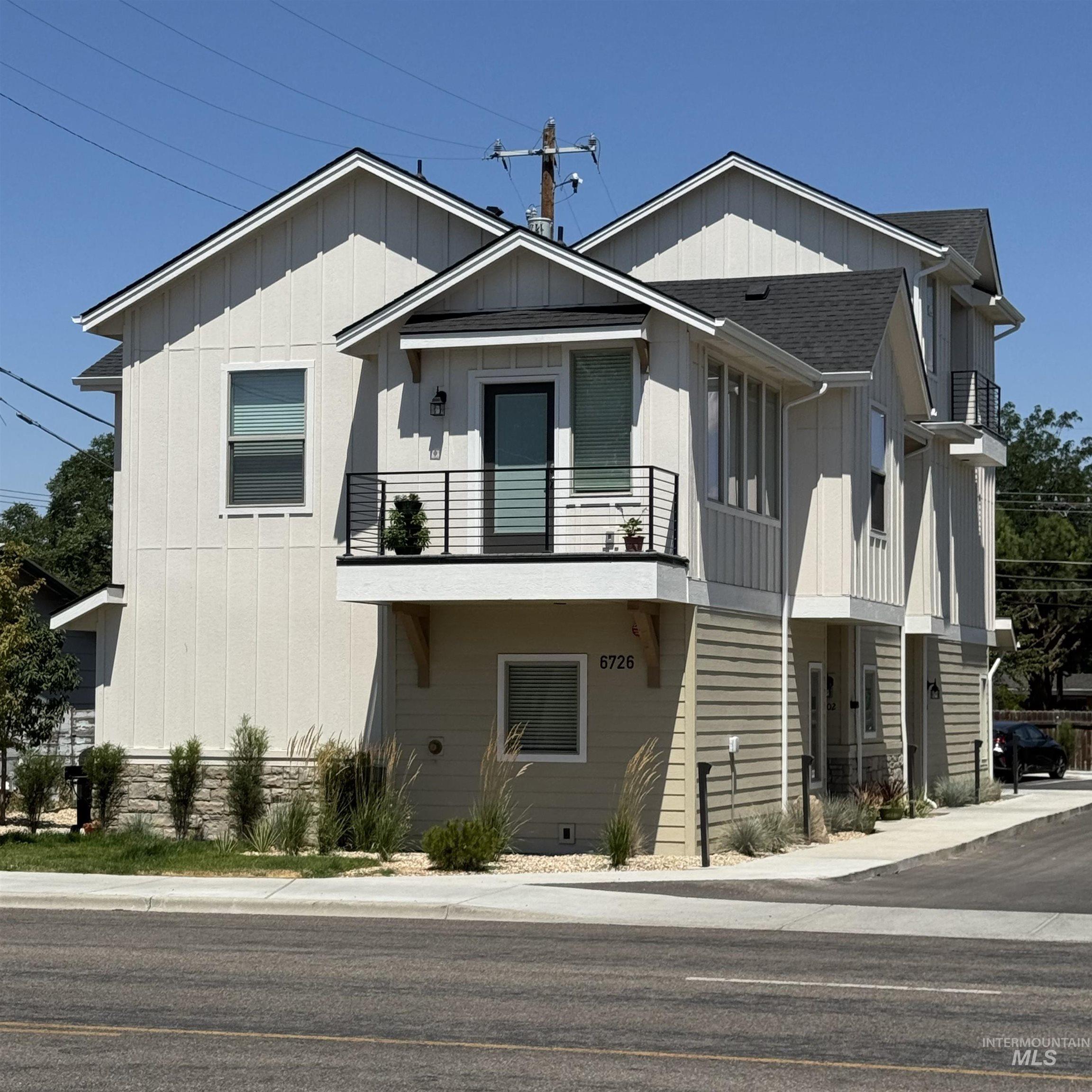 6726 W Overland, Boise, Idaho 83709, 3 Bedrooms, 3.5 Bathrooms, Residential Income For Sale, Price $1,168,899, 98955688