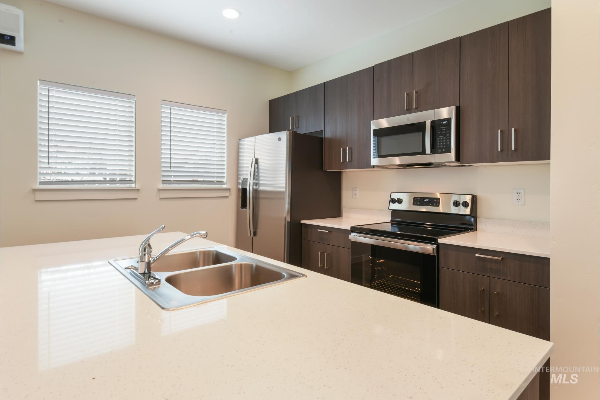 6726 W Overland, Boise, Idaho 83709, 3 Bedrooms, 3.5 Bathrooms, Residential Income For Sale, Price $1,168,899, 98955688