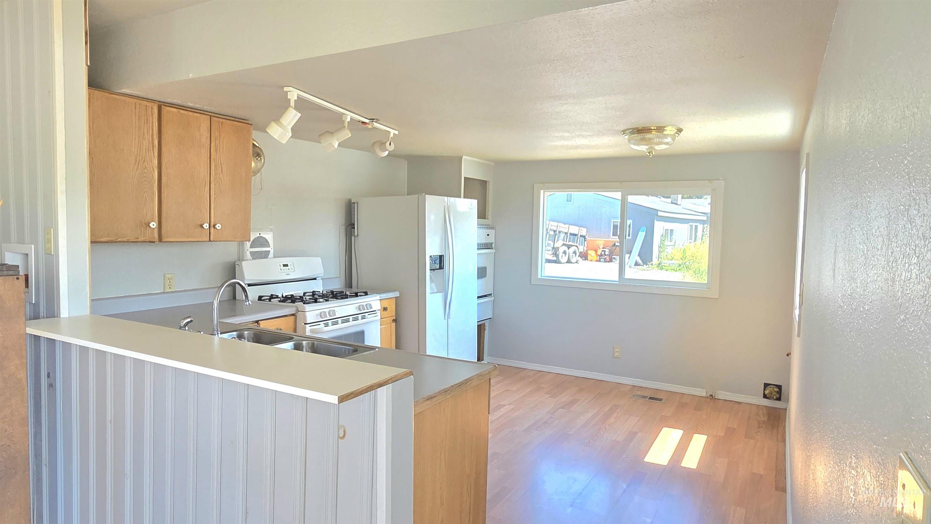 603 W Palouse River Dr., Moscow, Idaho 83843, 2 Bedrooms, 2 Bathrooms, Residential For Sale, Price $27,000, 98955787