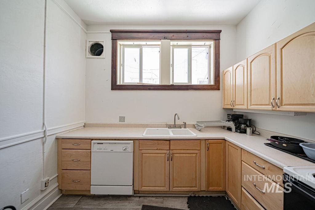 310 E Center St, Pocatello, Idaho 83201, Residential Income For Sale, Price $1,890,000, 98956113