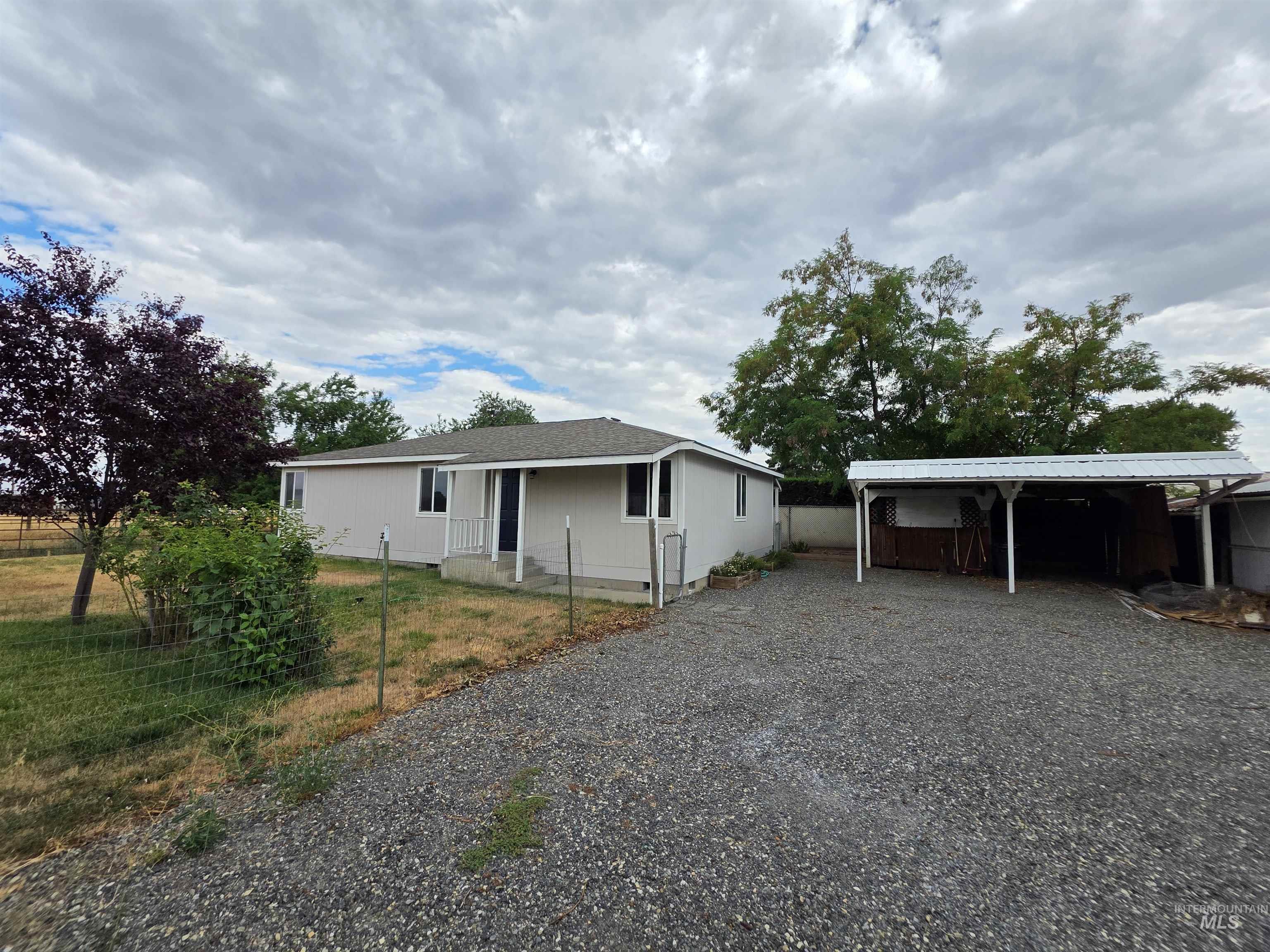 2465 19th St., Clarkston, Washington 99403, 3 Bedrooms, 1.5 Bathrooms, Residential Income For Sale, Price $399,000, 98956150