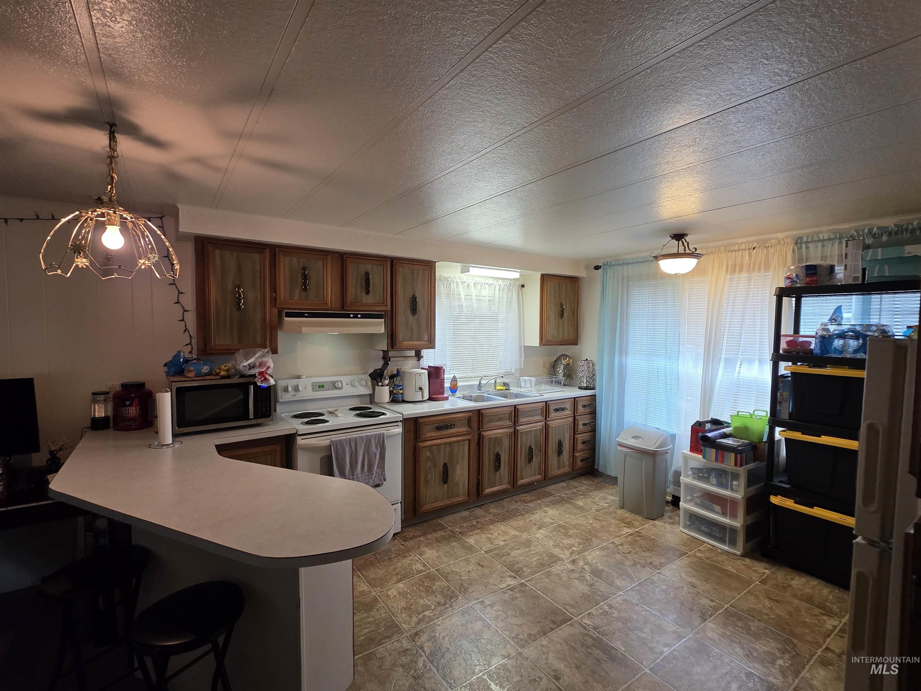 2465 19th St., Clarkston, Washington 99403, 3 Bedrooms, 1.5 Bathrooms, Residential Income For Sale, Price $399,000, 98956150