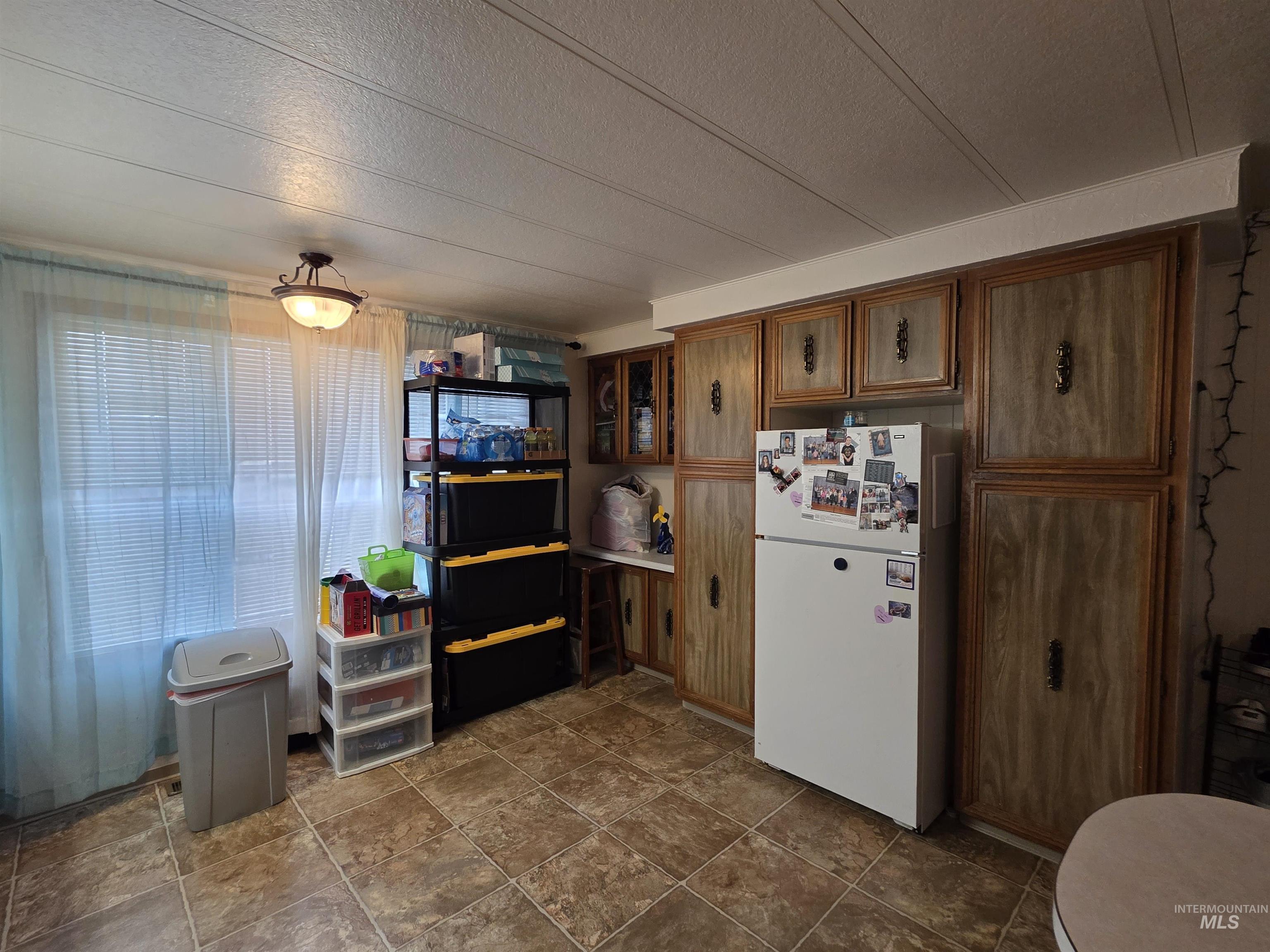 2465 19th St., Clarkston, Washington 99403, 3 Bedrooms, 1.5 Bathrooms, Residential Income For Sale, Price $399,000, 98956150
