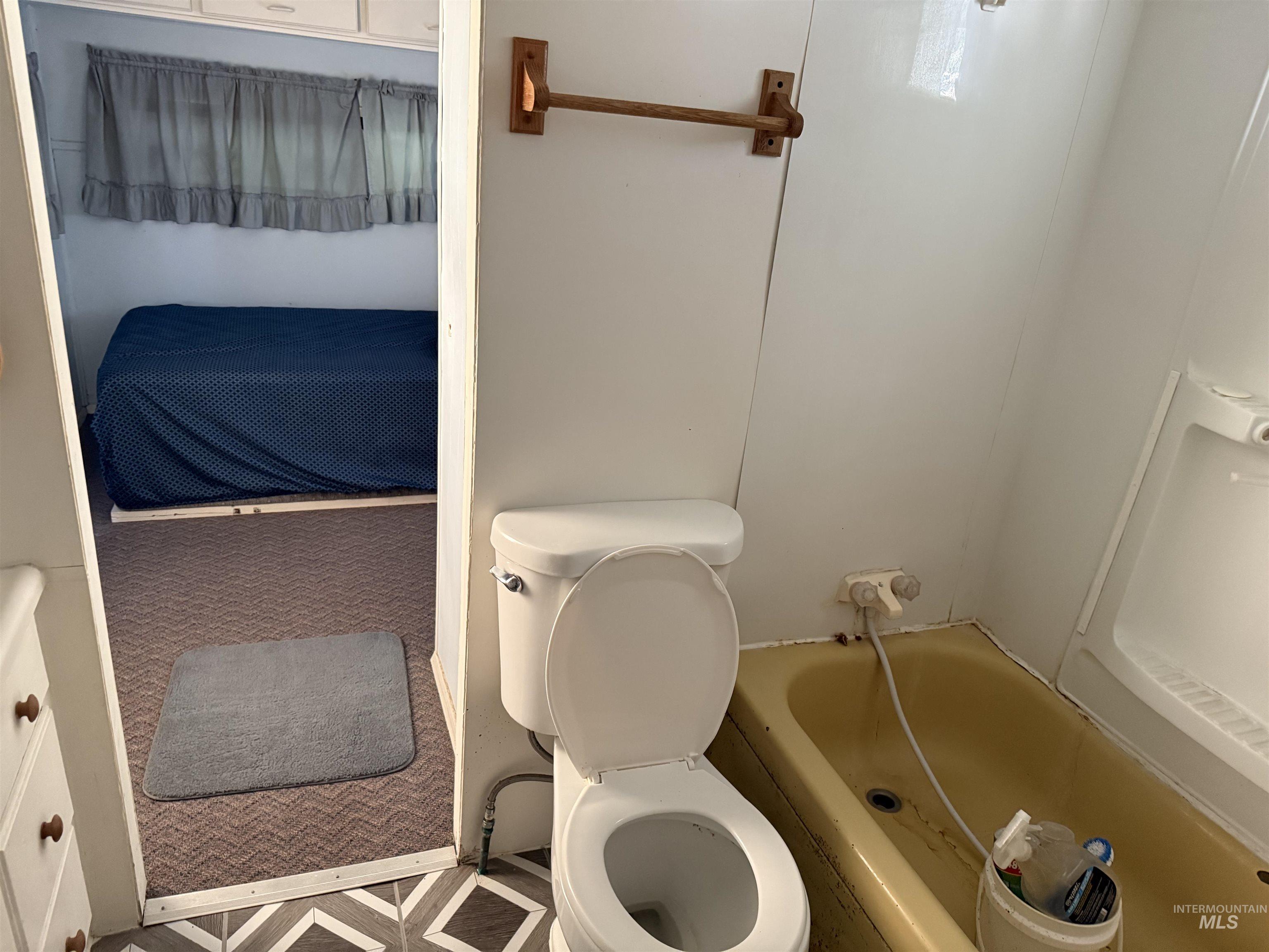 1935 S 5th Ave, Pocatello, Idaho 83201, 1 Bedroom, 1 Bathroom, Residential For Sale, Price $27,900, 98956344