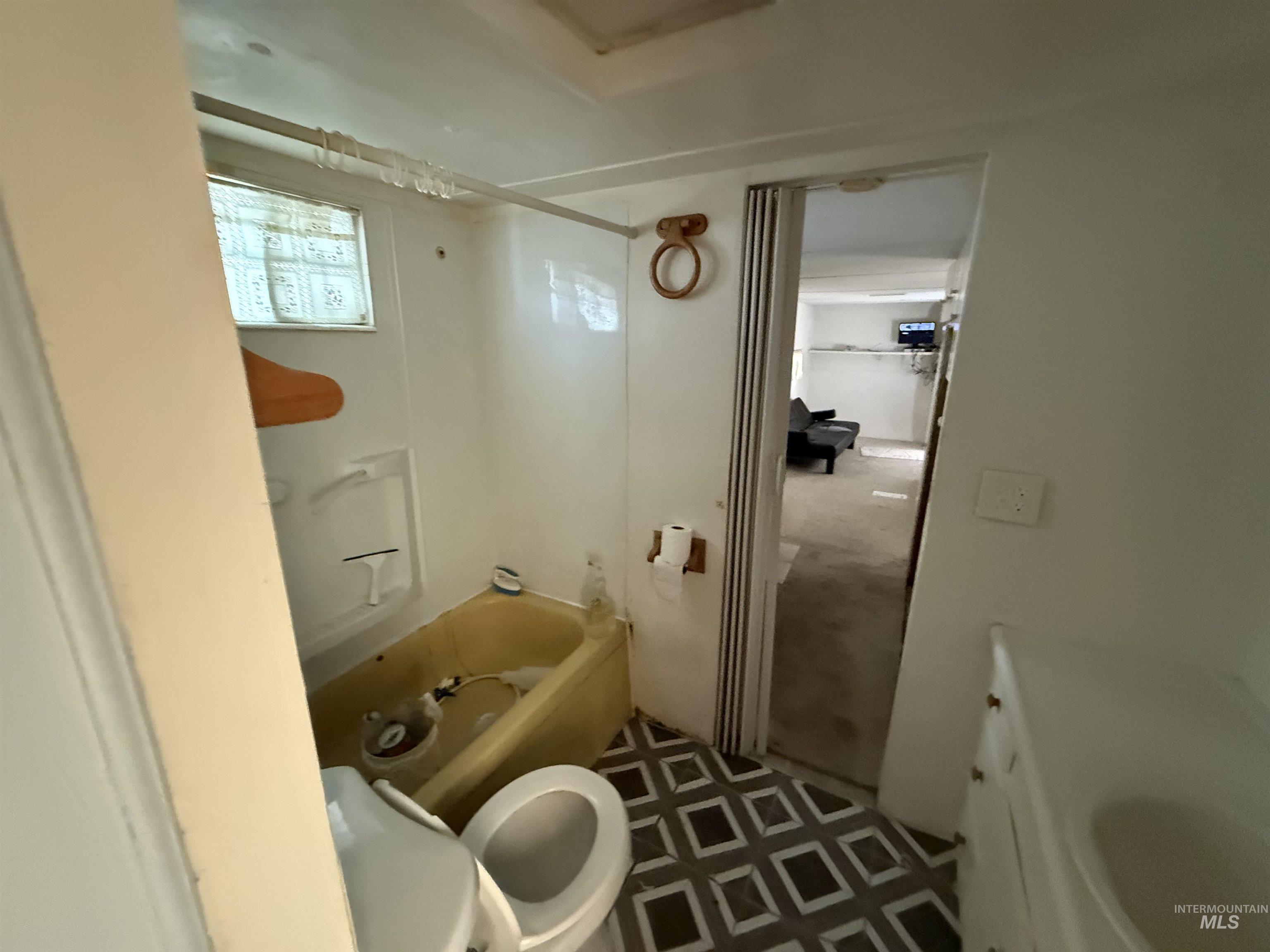 1935 S 5th Ave, Pocatello, Idaho 83201, 1 Bedroom, 1 Bathroom, Residential For Sale, Price $27,900, 98956344