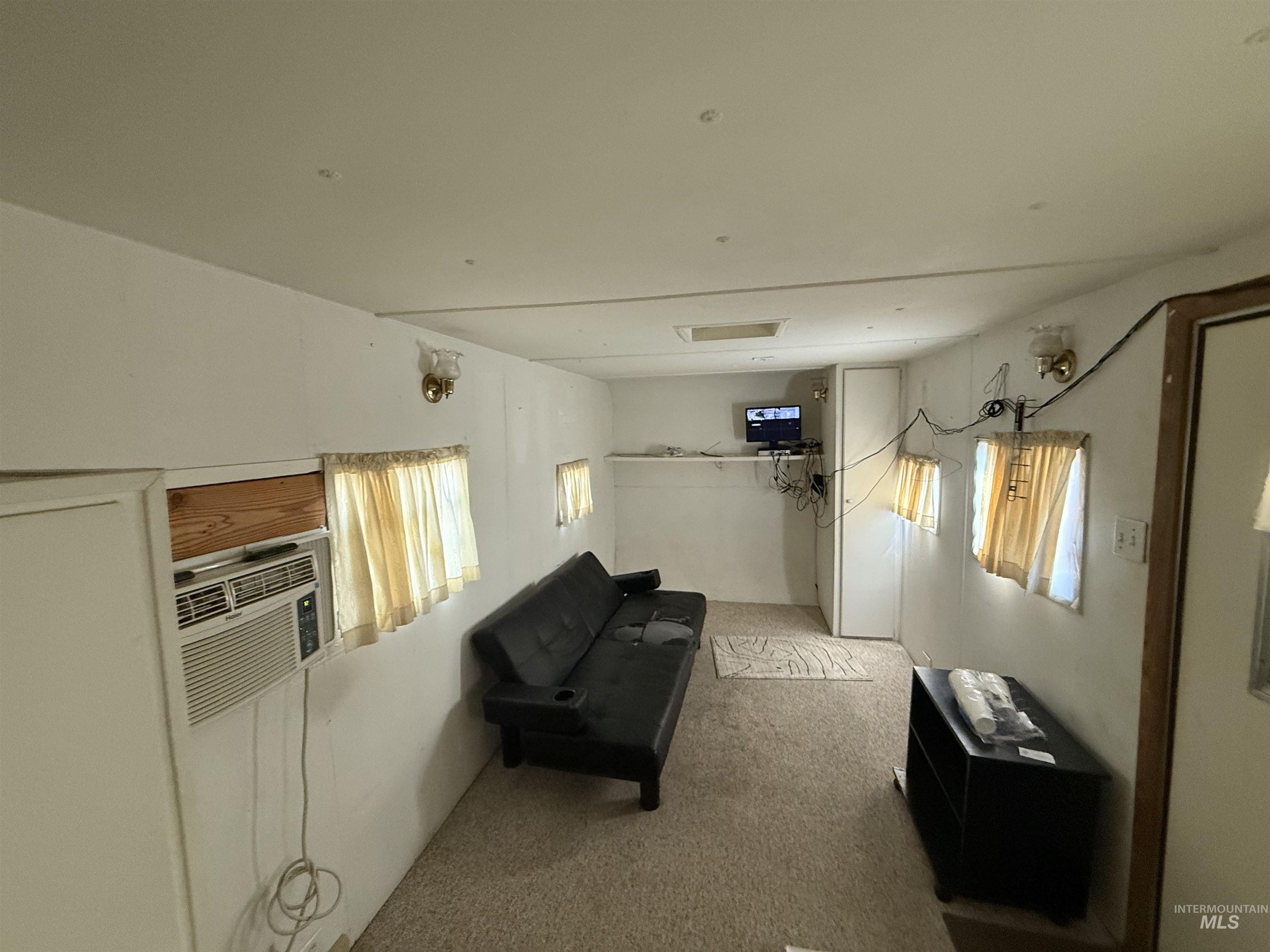 1935 S 5th Ave, Pocatello, Idaho 83201, 1 Bedroom, 1 Bathroom, Residential For Sale, Price $27,900, 98956344