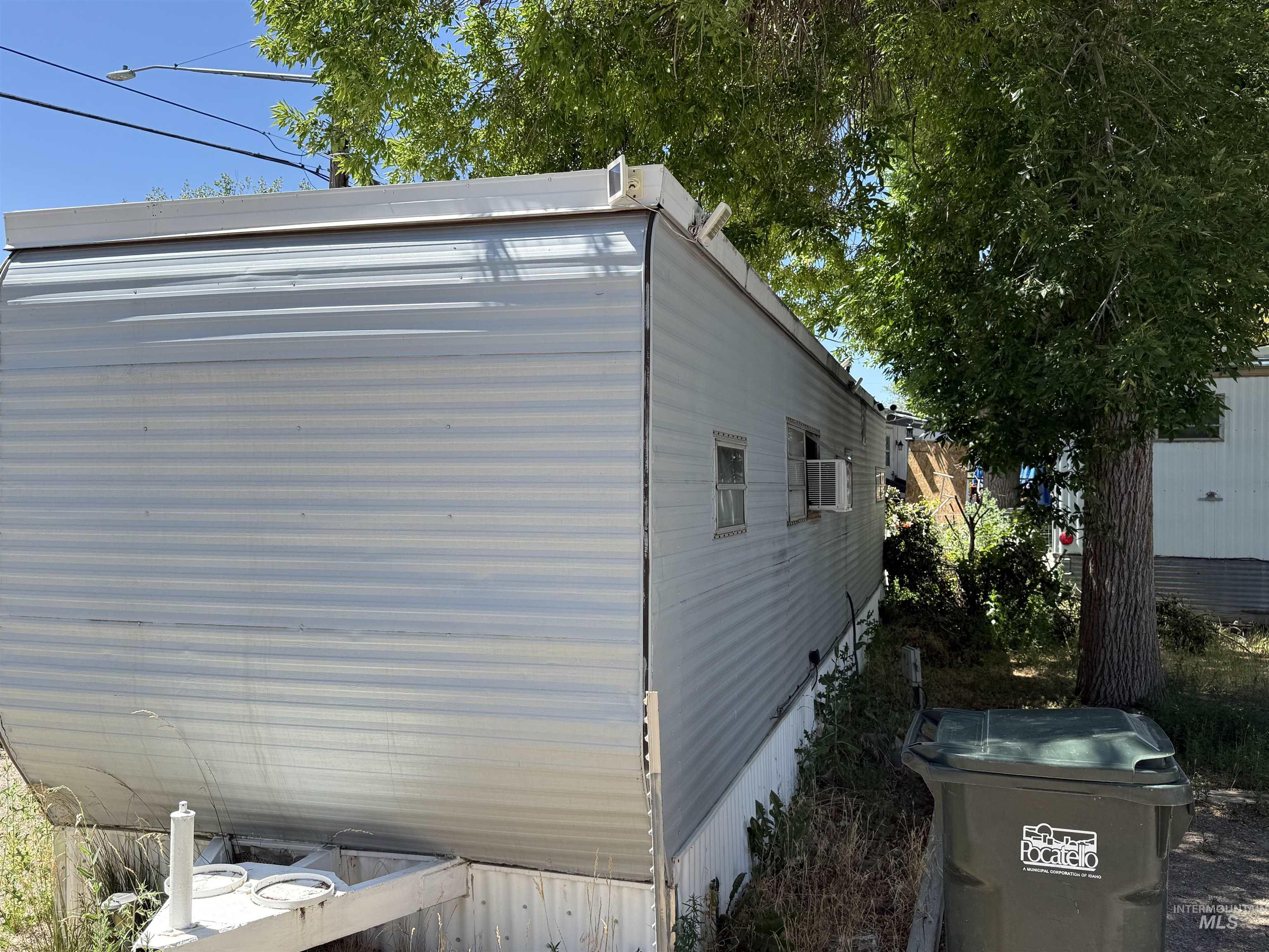 1935 S 5th Ave, Pocatello, Idaho 83201, 1 Bedroom, 1 Bathroom, Residential For Sale, Price $27,900, 98956344