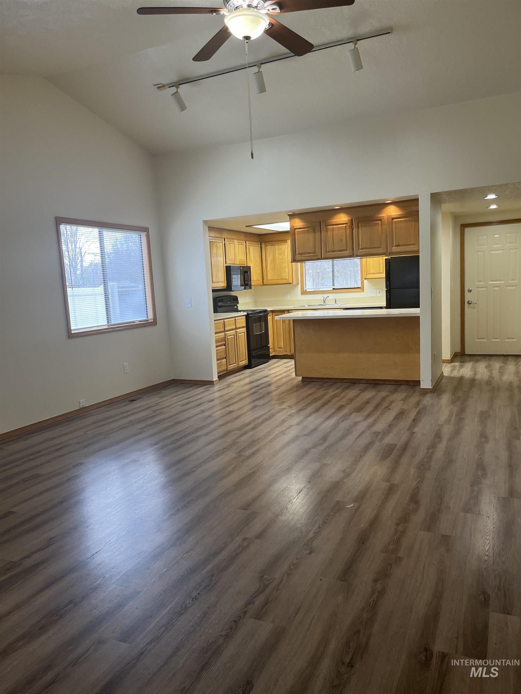 2132-2198 S Gekeler, Boise, Idaho 83706, 2 Bedrooms, 2 Bathrooms, Residential Income For Sale, Price $2,065,000, 98956399