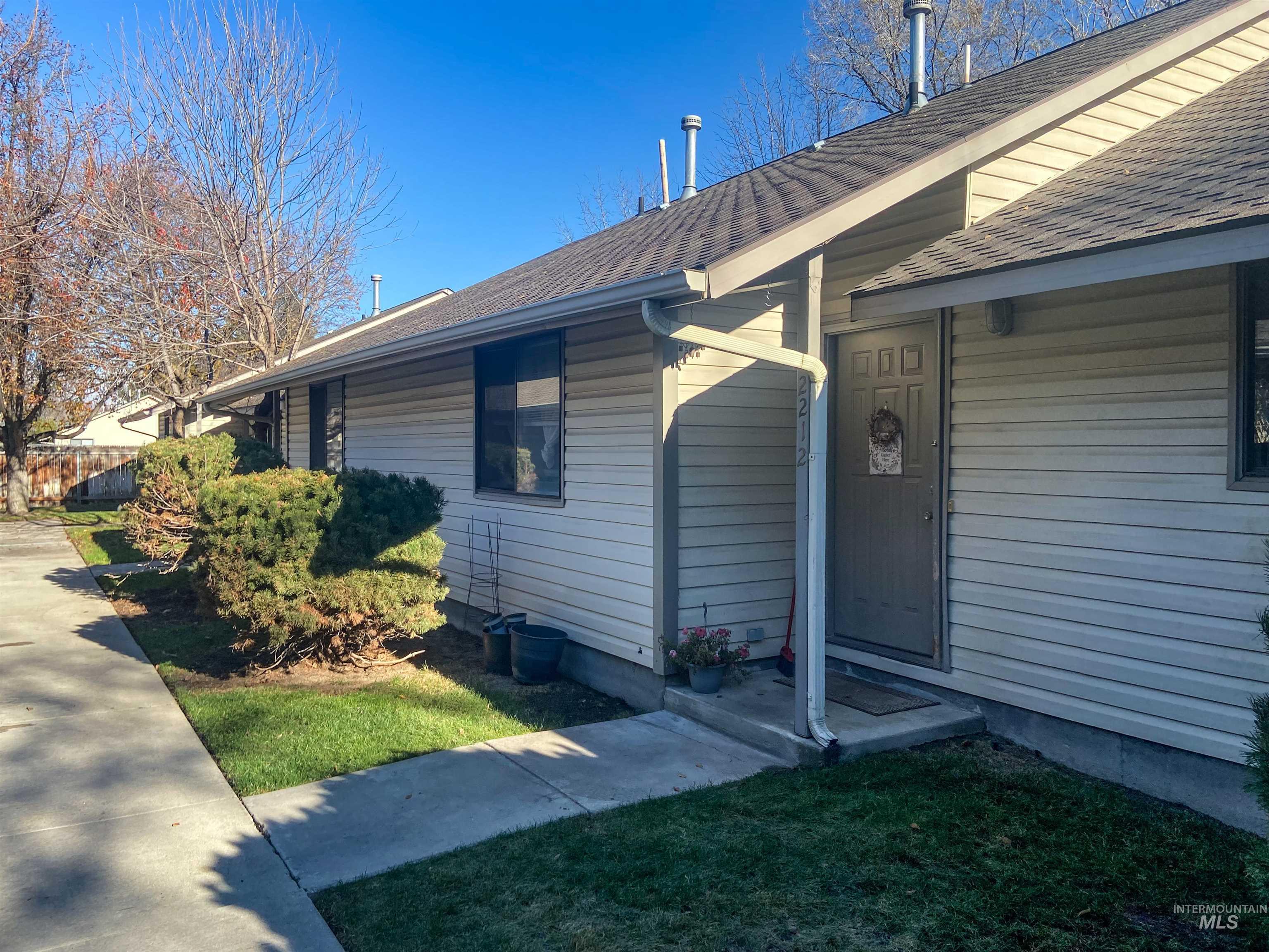2208-2220 S Gekeler, Boise, Idaho 83702, 2 Bedrooms, 2 Bathrooms, Residential Income For Sale, Price $2,065,000, 98956401