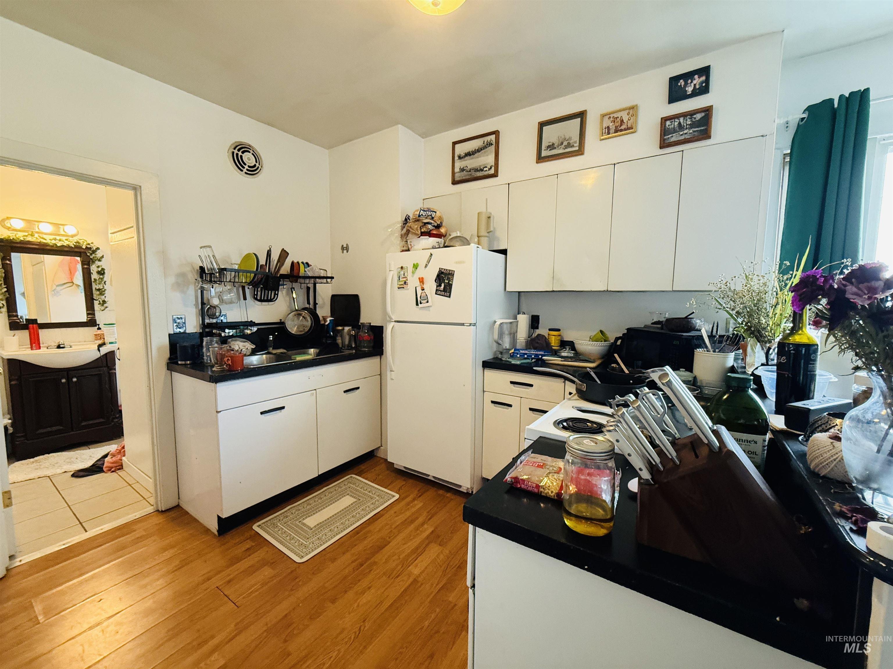 207 W 1st Street, Moscow, Idaho 83843, 1 Bedroom, 1 Bathroom, Residential Income For Sale, Price $1,180,000, 98956432