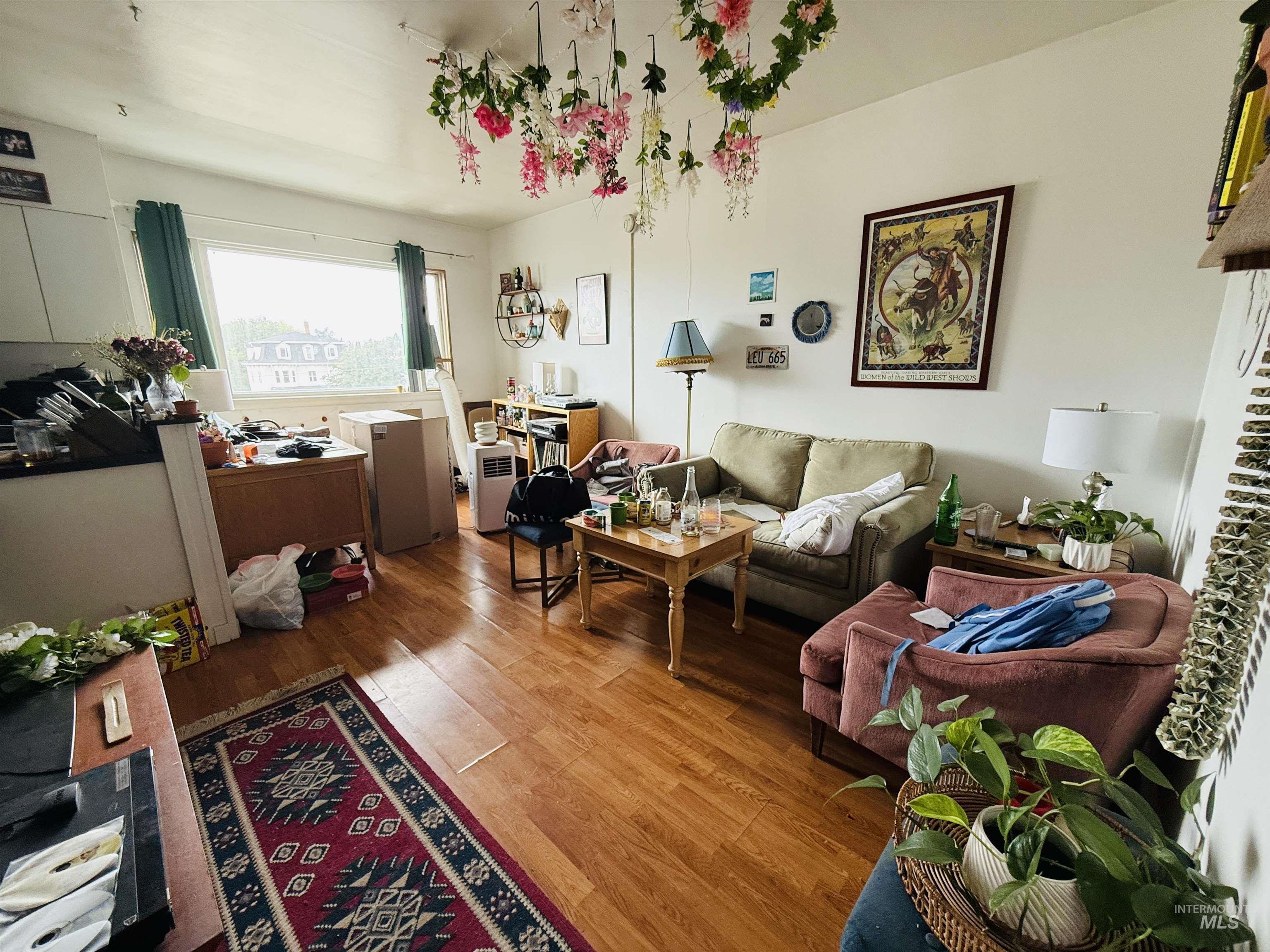 207 W 1st Street, Moscow, Idaho 83843, 1 Bedroom, 1 Bathroom, Residential Income For Sale, Price $1,180,000, 98956432