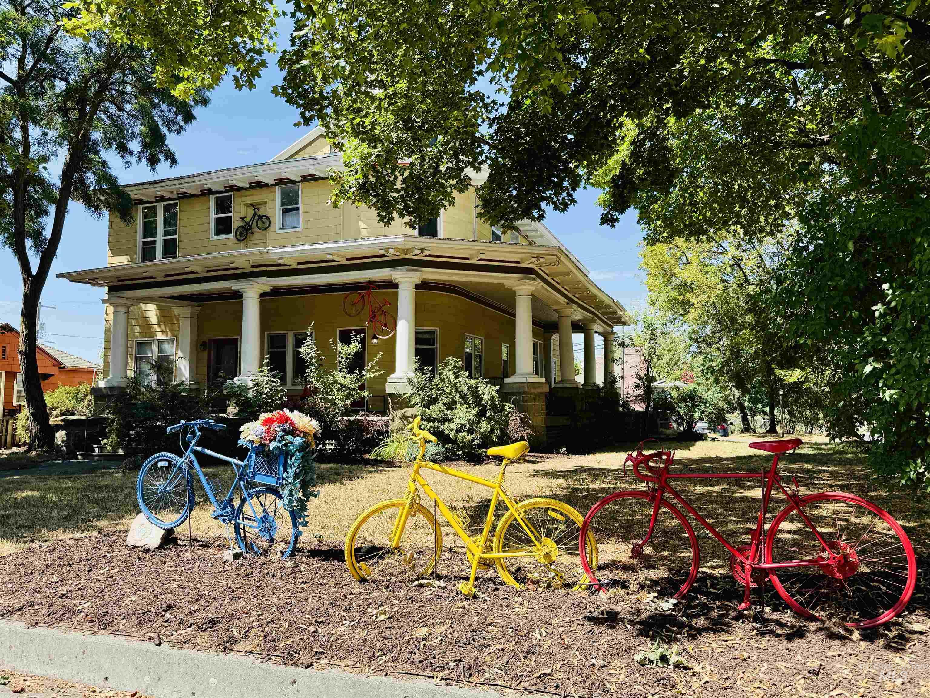 207 W 1st Street, Moscow, Idaho 83843, 1 Bedroom, 1 Bathroom, Residential Income For Sale, Price $1,180,000, 98956432