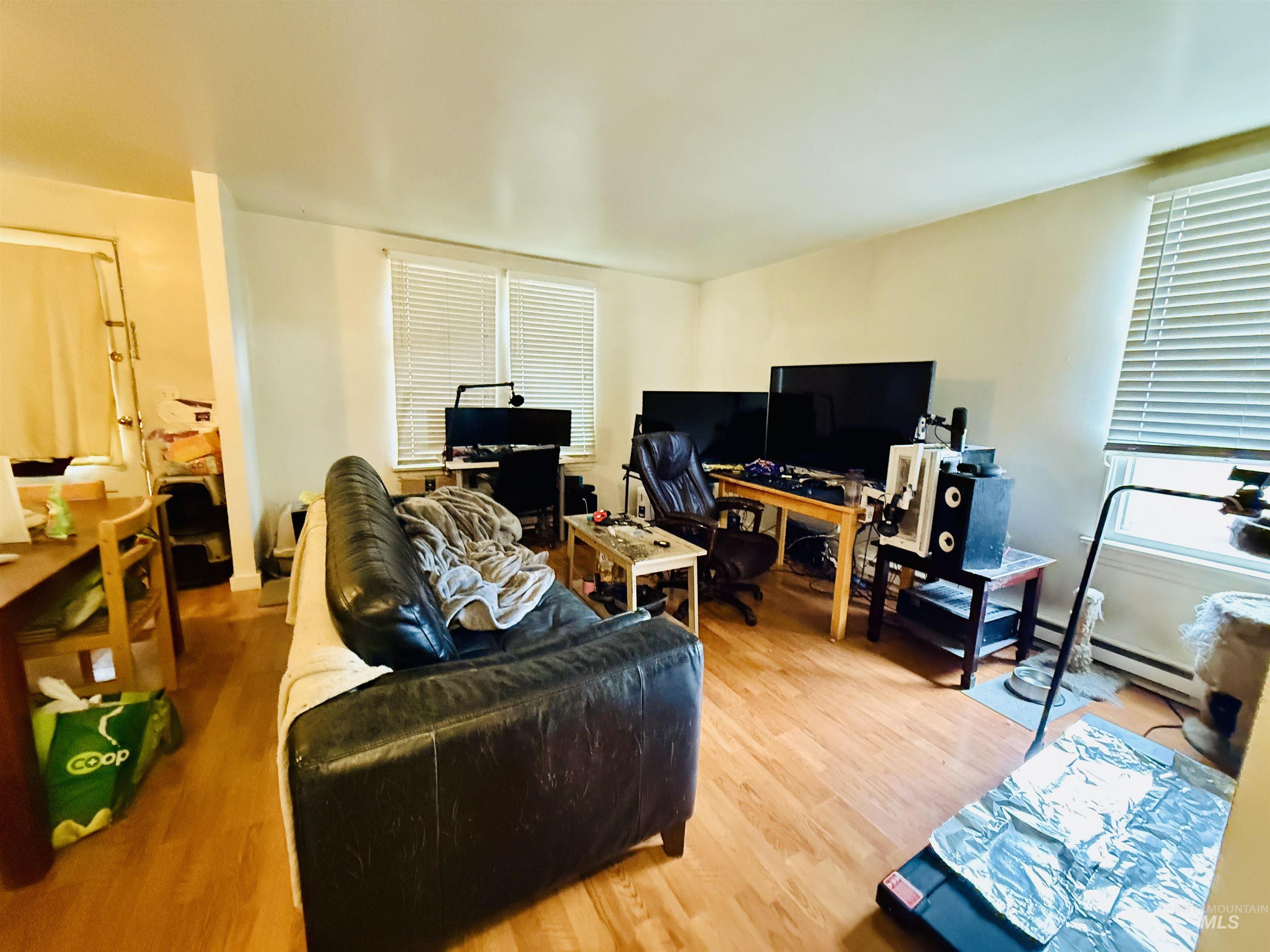 207 W 1st Street, Moscow, Idaho 83843, 1 Bedroom, 1 Bathroom, Residential Income For Sale, Price $1,180,000, 98956432