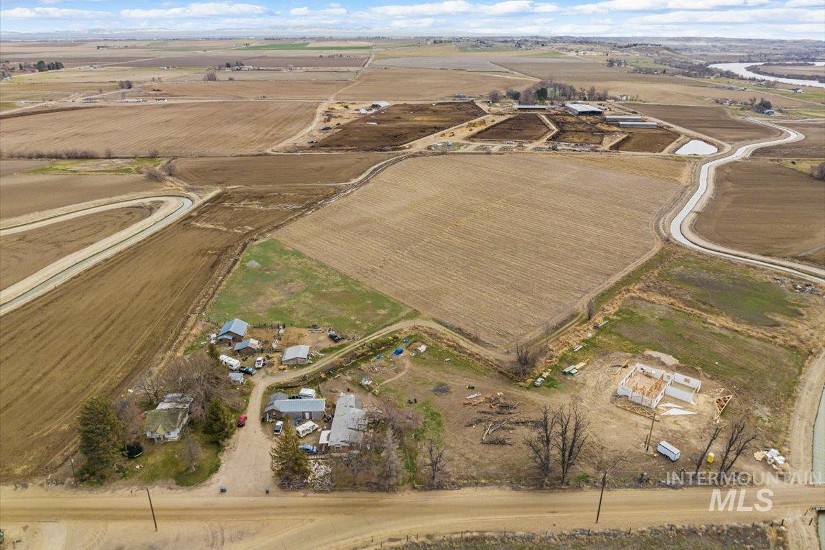 21488 Case Ln, Wilder, Idaho 83676-5051, 2 Bedrooms, 1 Bathroom, Farm & Ranch For Sale, Price $550,000, 98956596