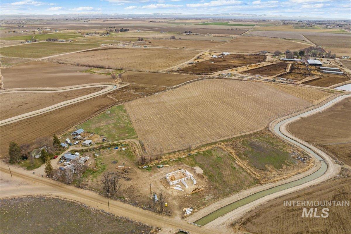 21488 Case Ln, Wilder, Idaho 83676-5051, 2 Bedrooms, 1 Bathroom, Farm & Ranch For Sale, Price $550,000, 98956596