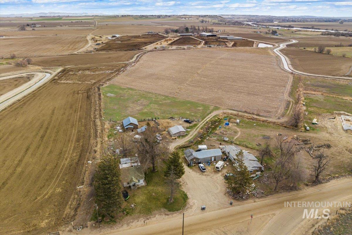21488 Case Ln, Wilder, Idaho 83676-5051, 2 Bedrooms, 1 Bathroom, Farm & Ranch For Sale, Price $550,000, 98956596