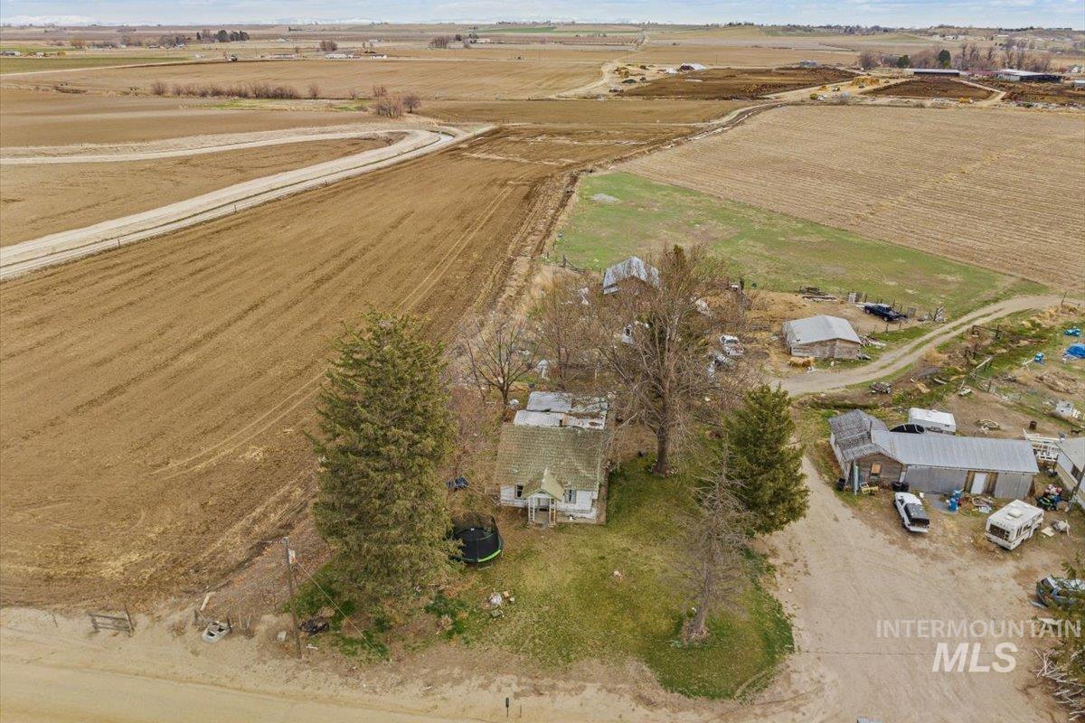 21488 Case Ln, Wilder, Idaho 83676-5051, 2 Bedrooms, 1 Bathroom, Farm & Ranch For Sale, Price $550,000, 98956596