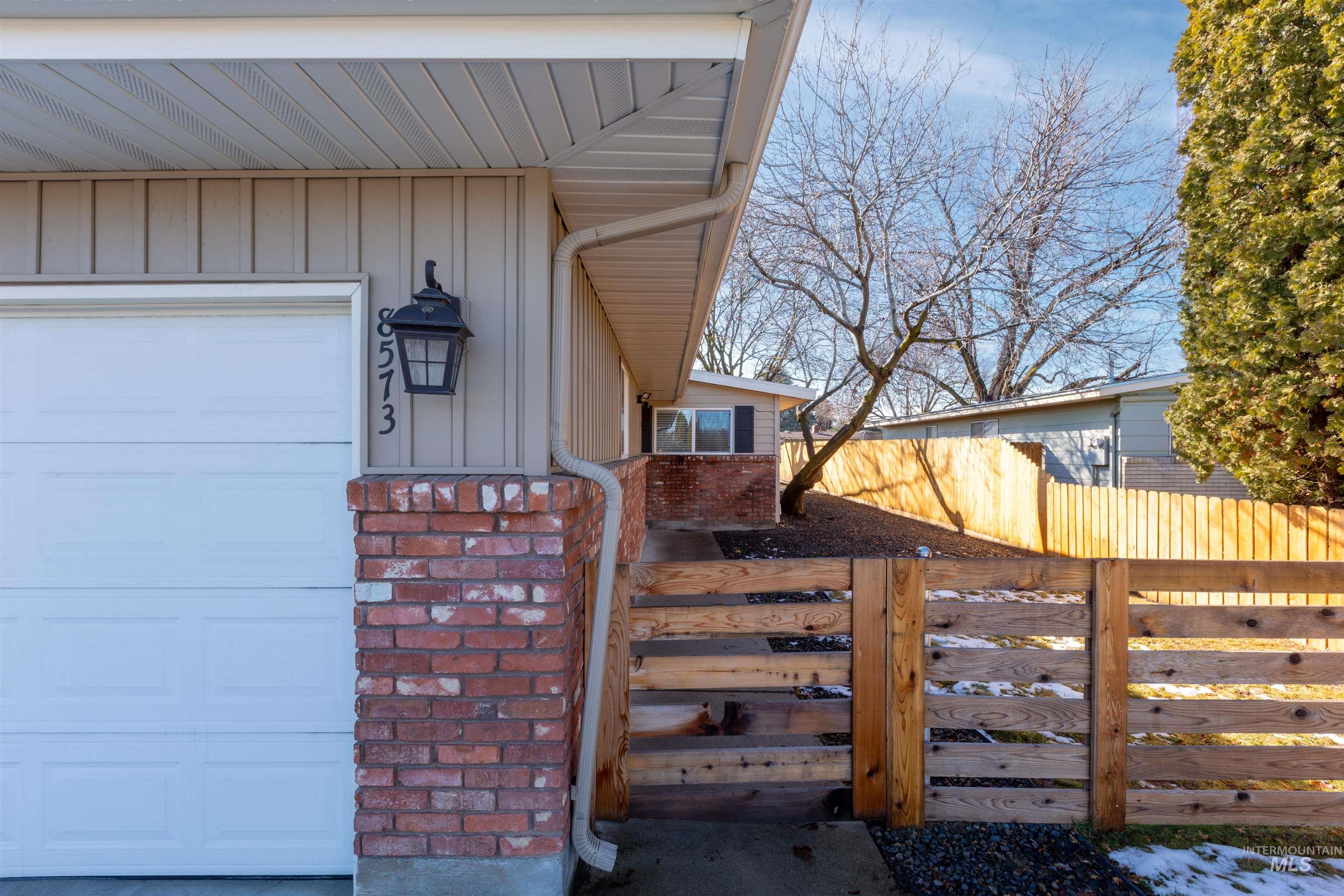 8561 W Goddard, Boise, Idaho 83704, 3 Bedrooms, 2 Bathrooms, Residential Income For Sale, Price $719,900, 98956694