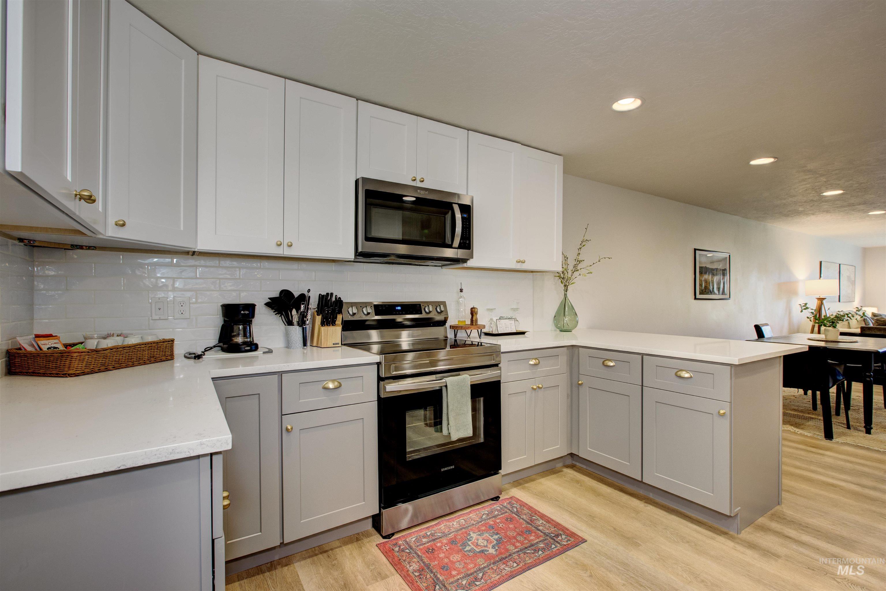 8561 W Goddard, Boise, Idaho 83704, 3 Bedrooms, 2 Bathrooms, Residential Income For Sale, Price $719,900, 98956694