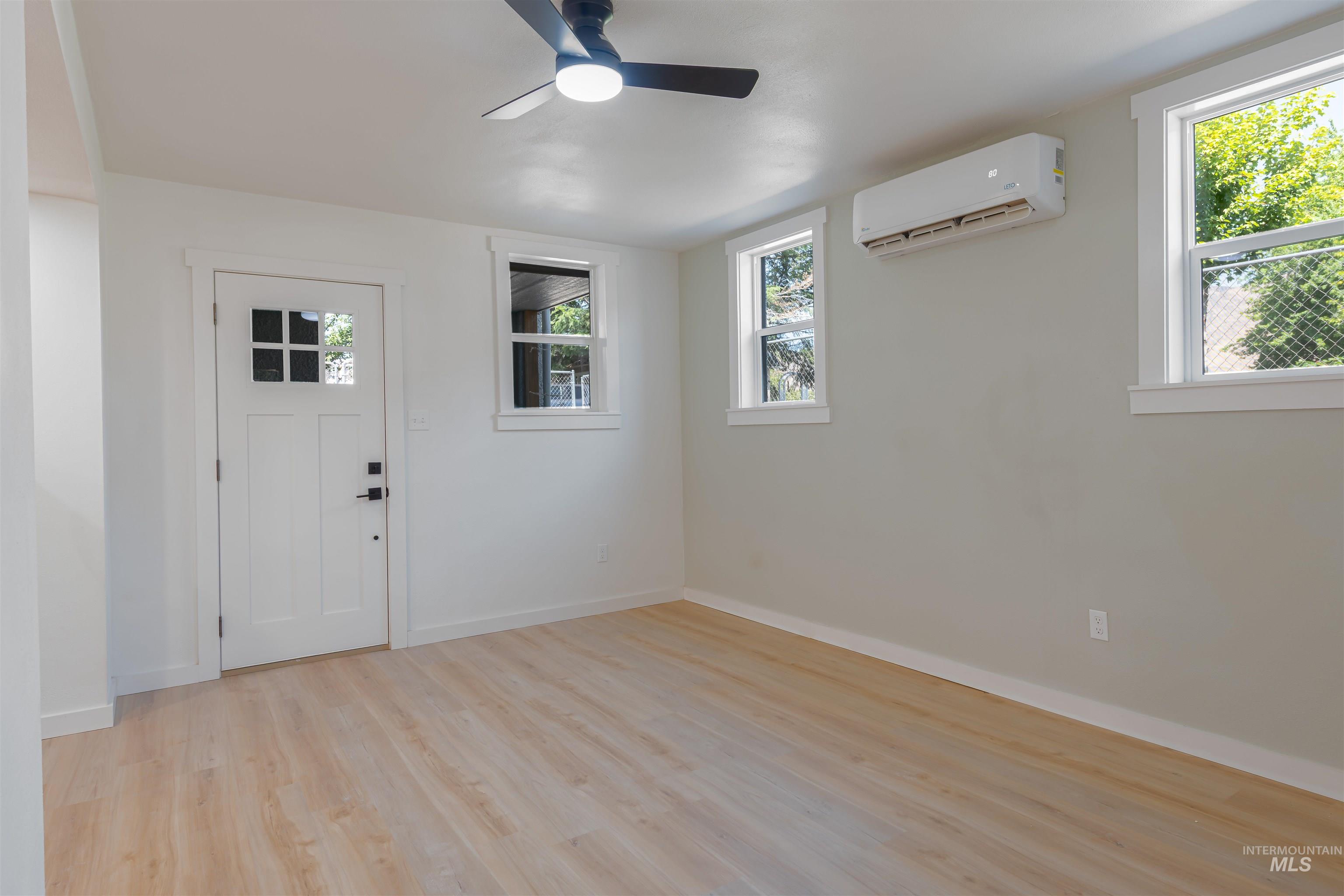 633 / 635 2nd Street, Clarkston, Washington 99403, 2 Bedrooms, 1 Bathroom, Residential Income For Sale, Price $375,000, 98956798