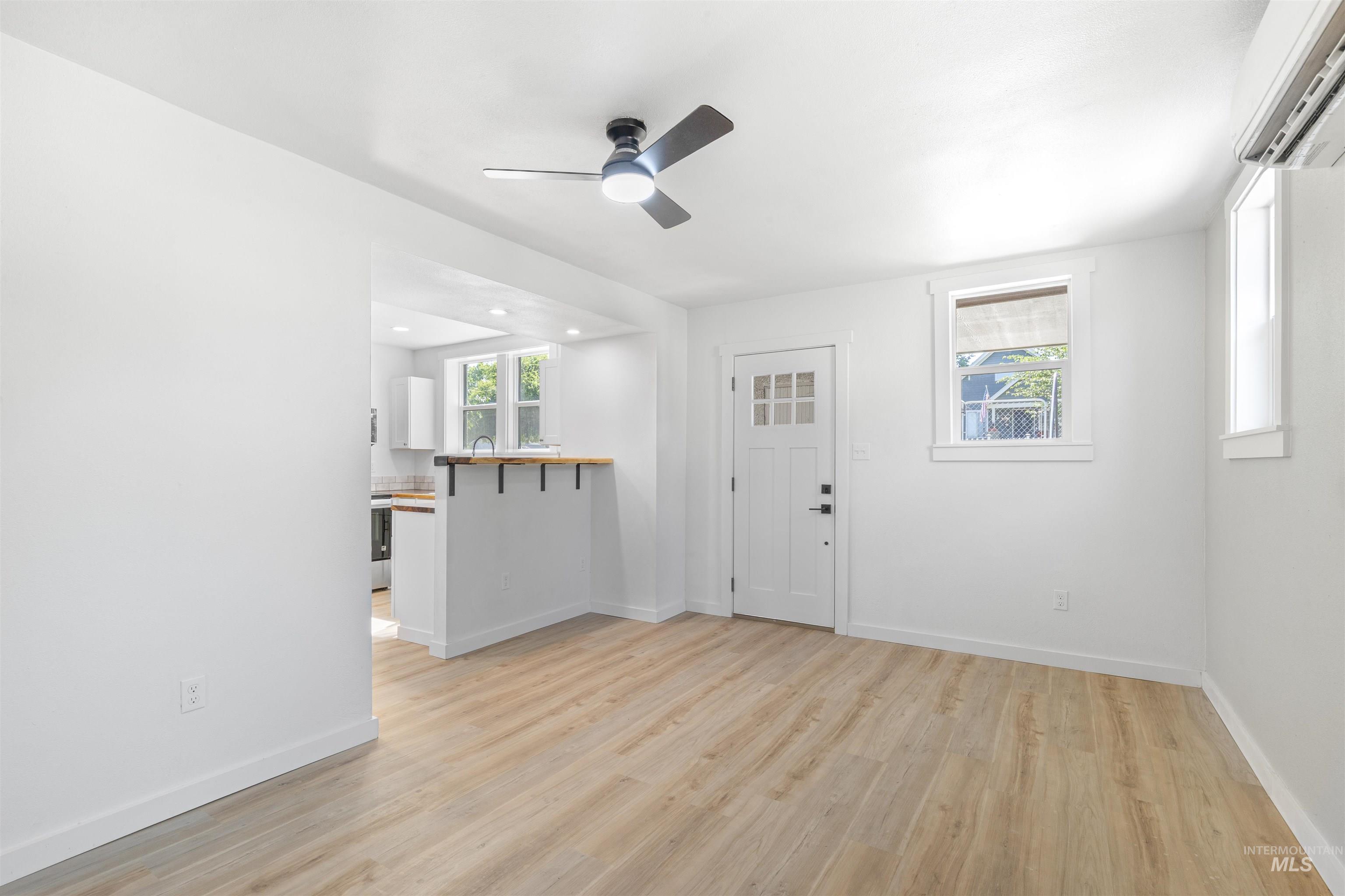 633 / 635 2nd Street, Clarkston, Washington 99403, 2 Bedrooms, 1 Bathroom, Residential Income For Sale, Price $375,000, 98956798