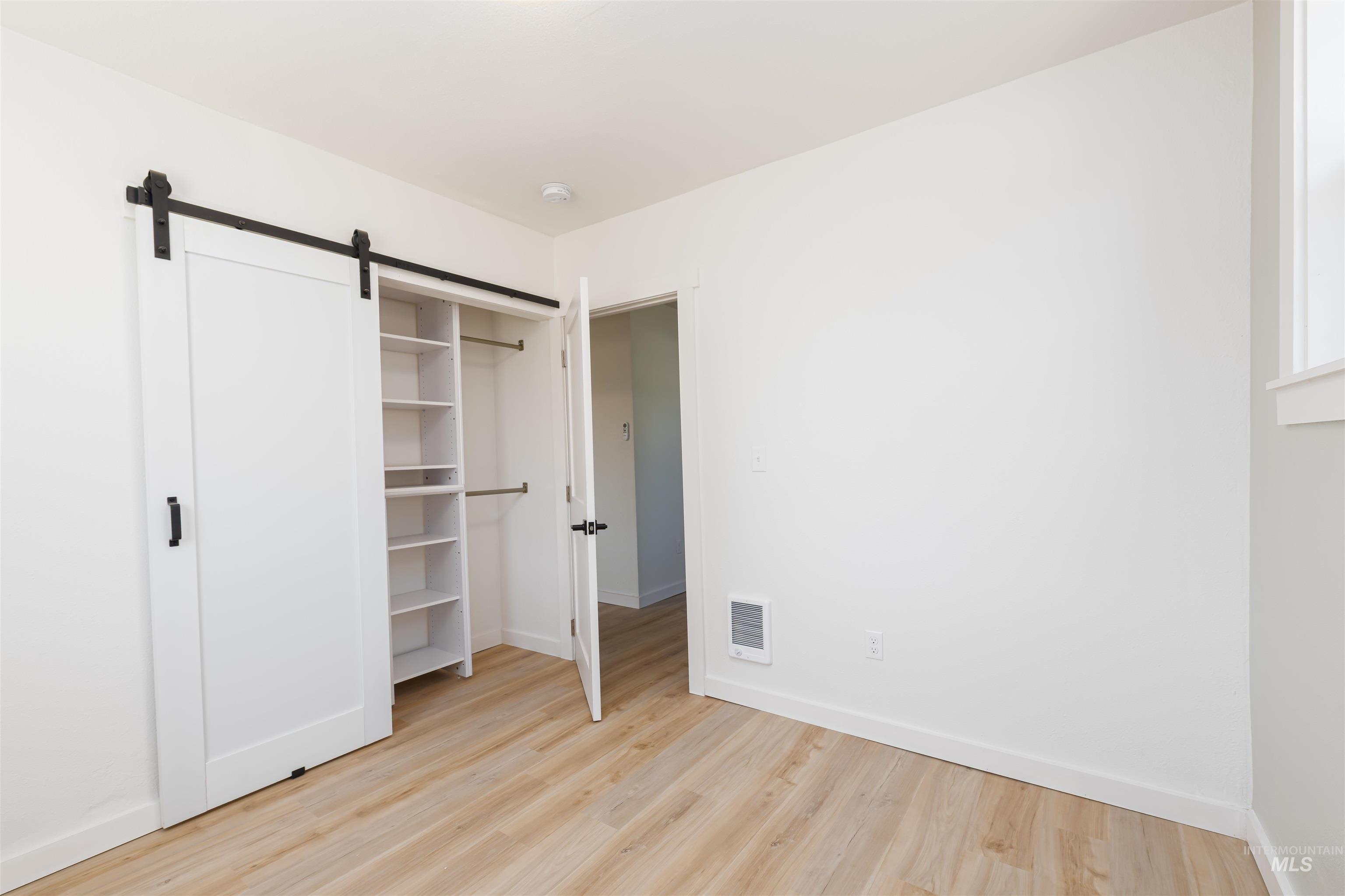633 / 635 2nd Street, Clarkston, Washington 99403, 2 Bedrooms, 1 Bathroom, Residential Income For Sale, Price $375,000, 98956798
